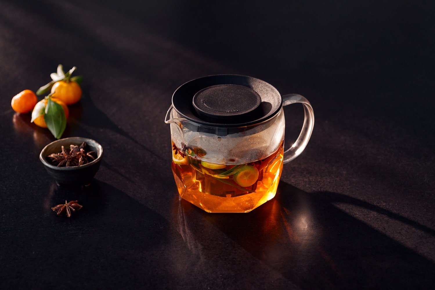 RESTO Kitchenware Teekanne »Ain, hitzebeständige Glaskanne im 3D Design, Hö günstig online kaufen