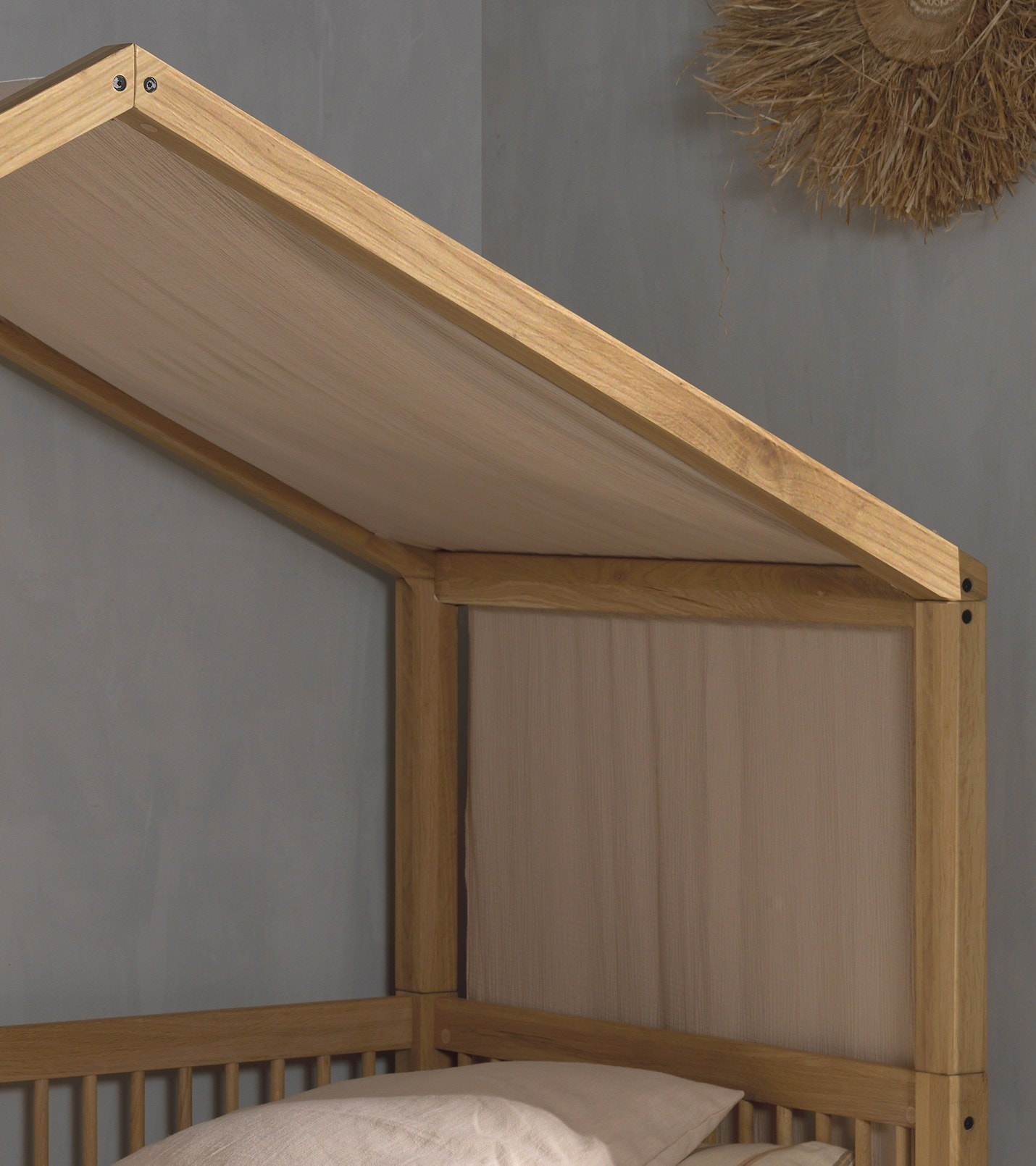 Home affaire Hausbett, (Made in Europe), aus massiver Eiche geölt, LF90x200 cm, m. Textilhimmel, Bettschublade