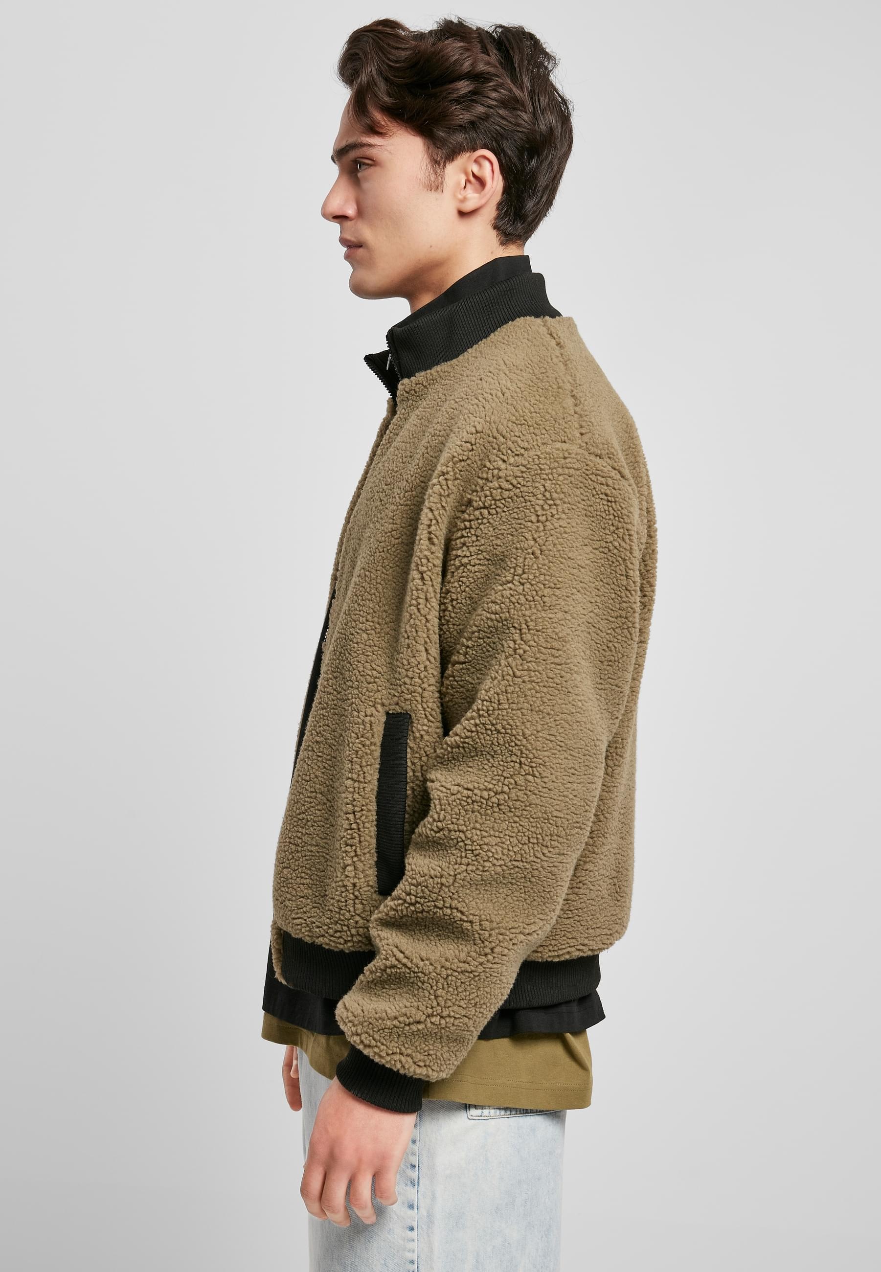 URBAN CLASSICS Winterjacke »Urban Classics Herren Boxy Sherpa Jacket« 1 Stk. tlg. ohne Kapuze