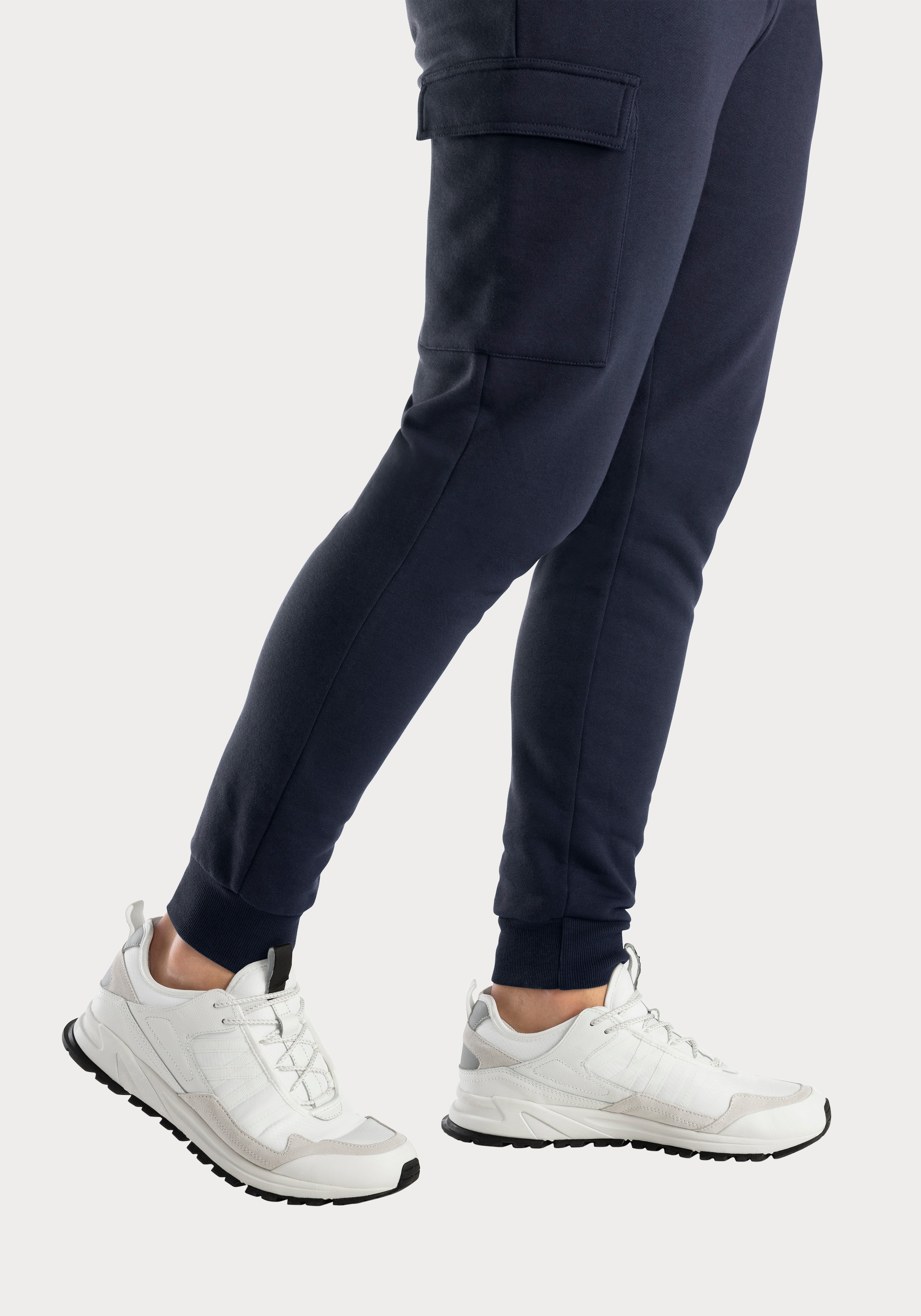 KangaROOS Sweathose, Jogginghose mit Kordel, Relaxhose leichte Sweat-Qualtität