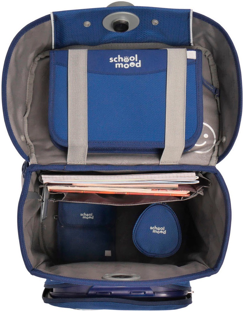 SCHOOL-MOOD® Schulranzen »Champion, Paul (Fußball)«, retroreflektierende Flächen, aus recyceltem Material