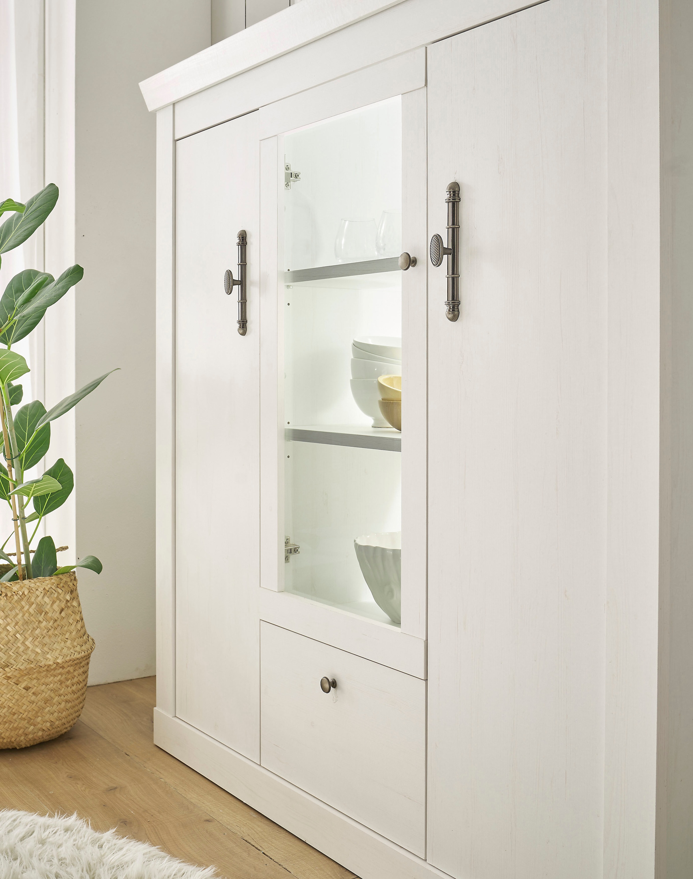 Home affaire Highboard »RAVENNA«, im romantischen Landhausstil, Griffe aus Metall, Höhe 146 cm