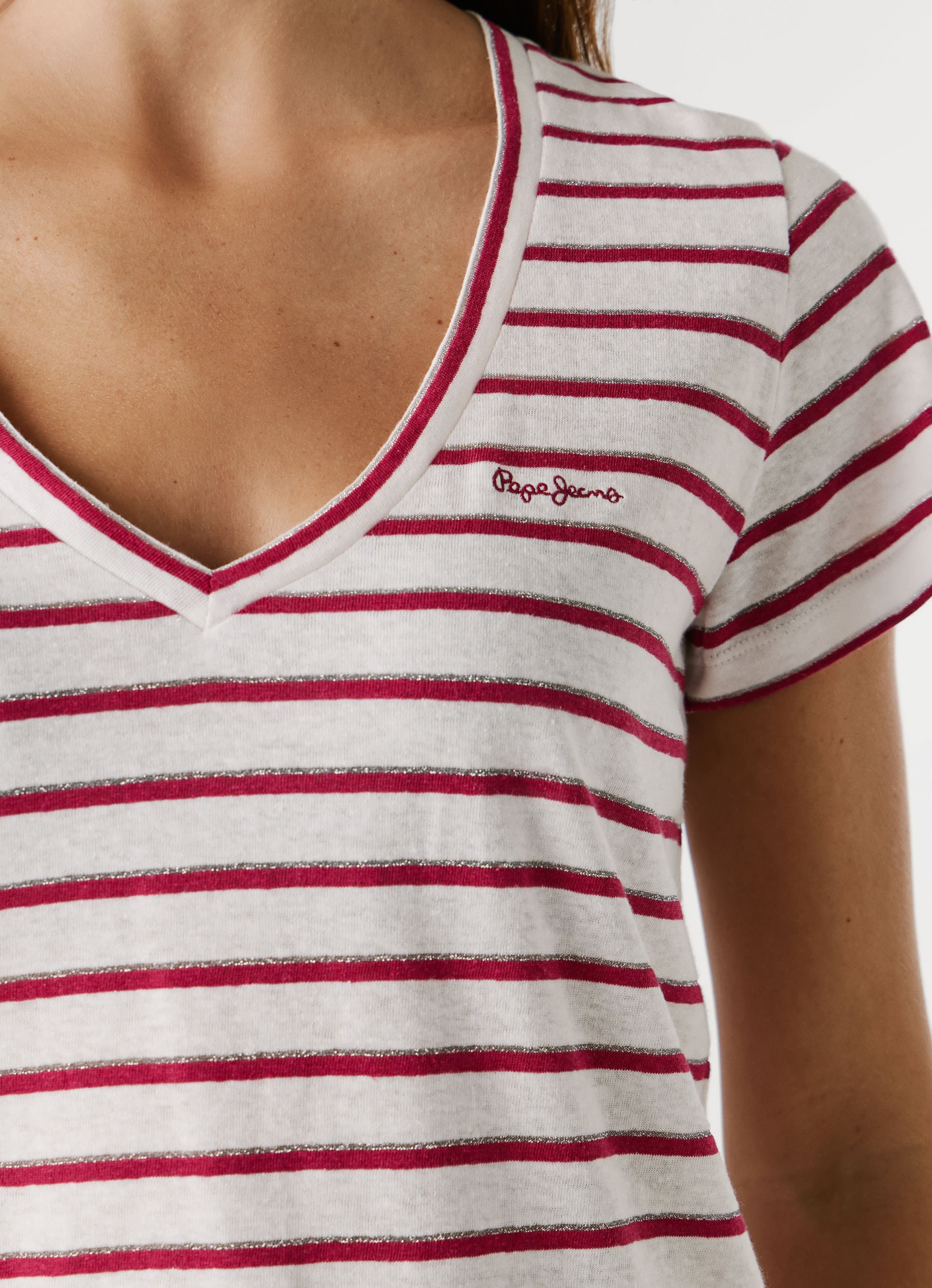Pepe Jeans T-Shirt »MEGAN V-NECK STRIPED« aus Leinenmischung mit Glitzergarn