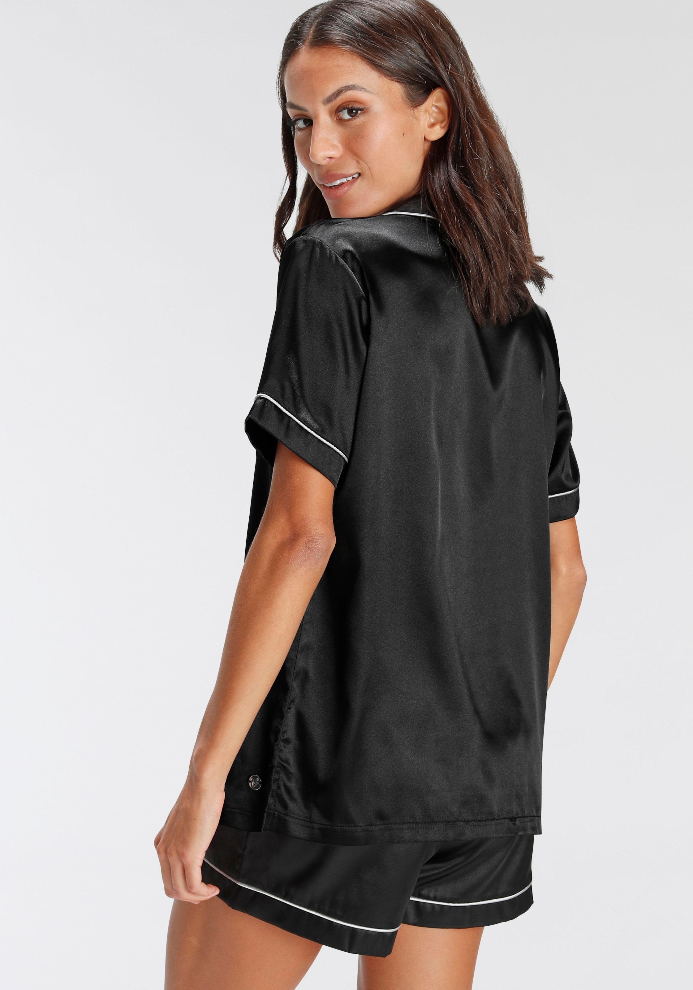 Bruno Banani Shorty, (2 tlg.), mit Kontrastpaspel-Details
