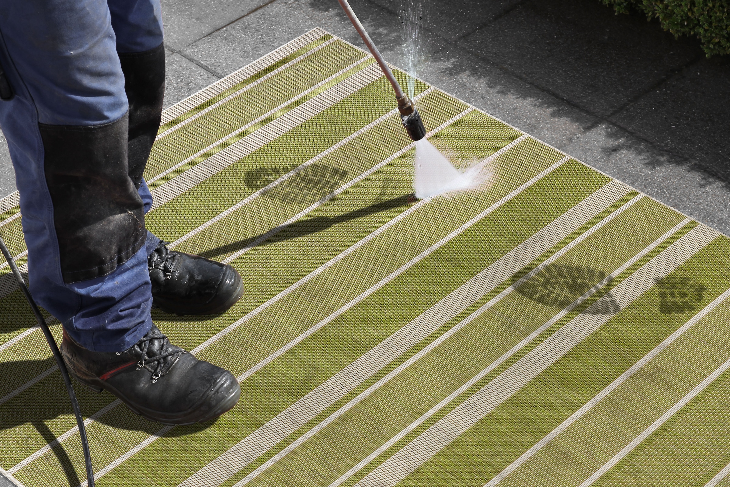 NORTHRUGS Teppich »Strap«, rechteckig, 8 mm Höhe, In- & Outdoor, Teppich, Streifen, Balkon, Terrasse, Garten, Wohnzimmer