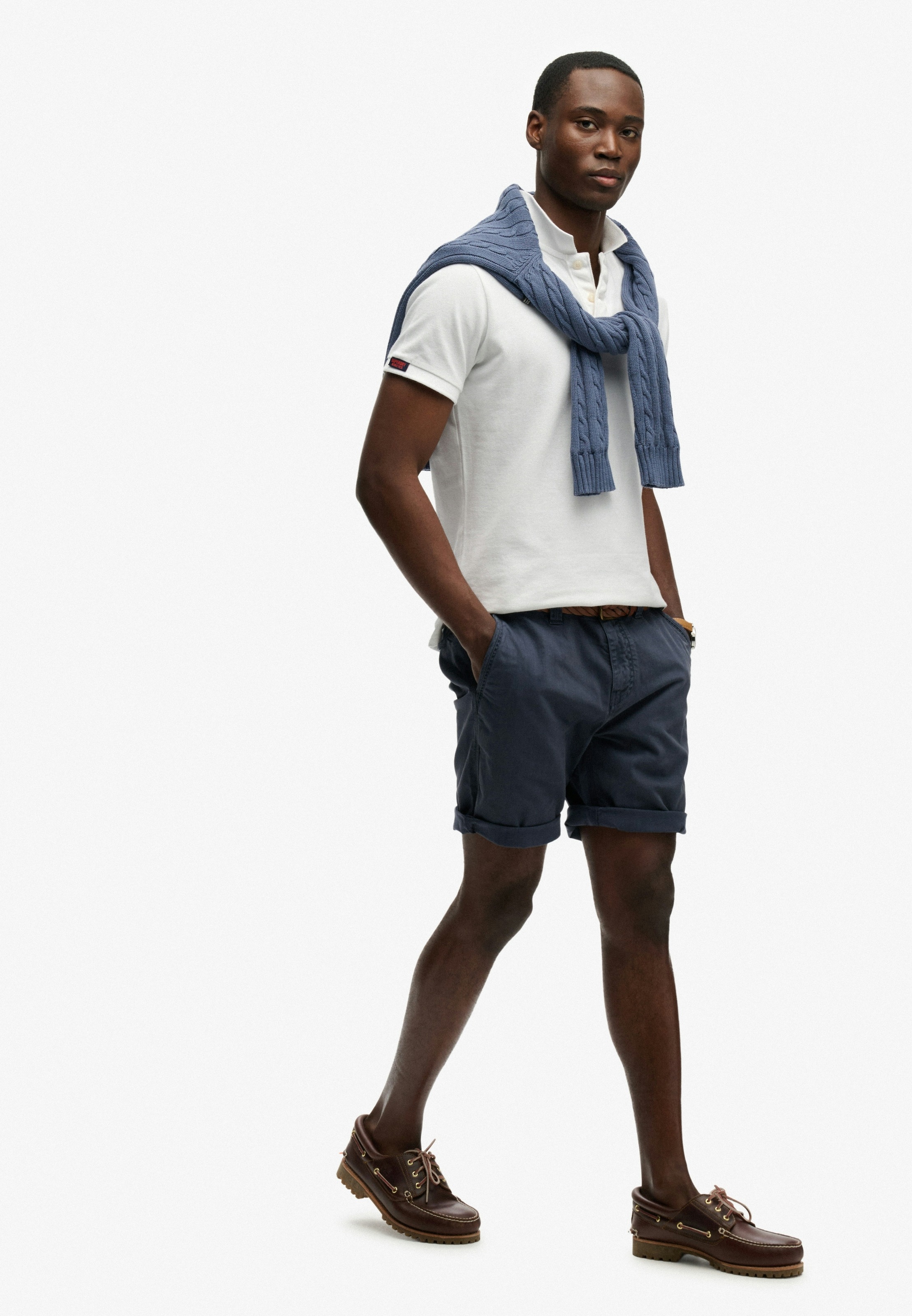 Superdry Chinoshorts »UTILITY CHINO SHORT«  mit Baumwollmischung, Relaxed Fit, knielang, aus Webmaterial