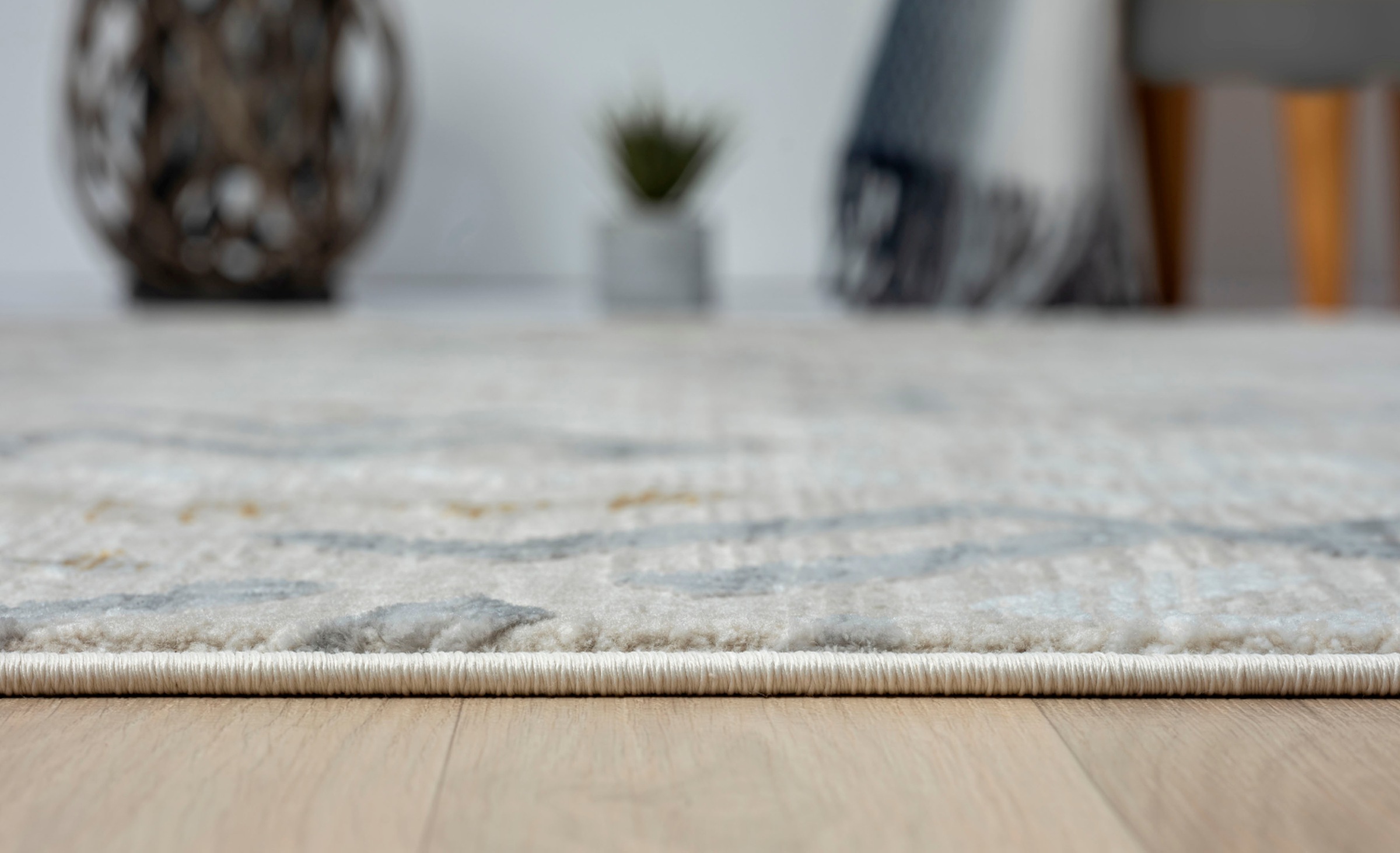 Myflair Möbel & Accessoires Teppich »My Type«, rechteckig, 10 mm Höhe, Kurzflor, Ethno-Style, besonders weich durch Microfaser, mit Fransen