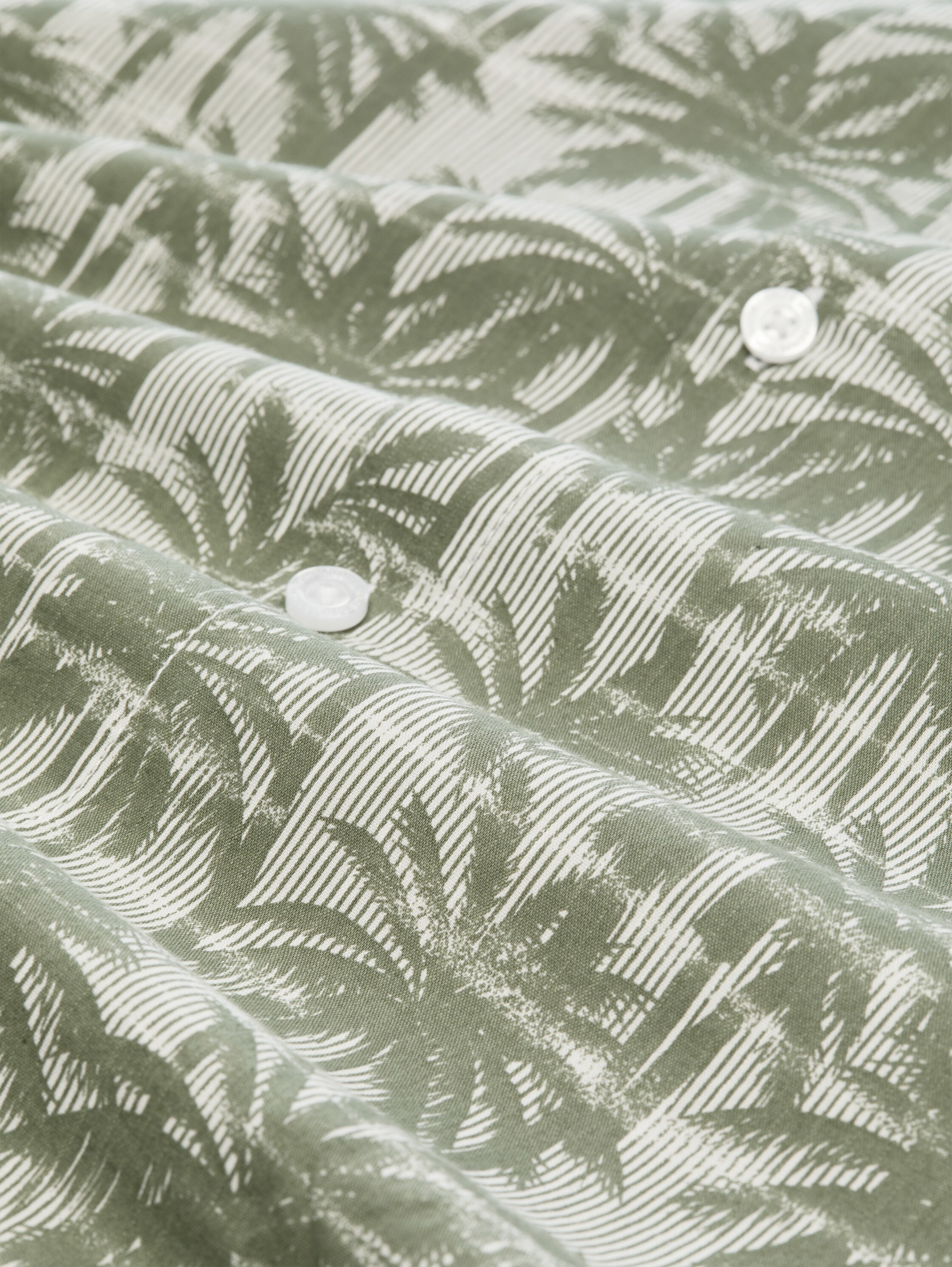 TOM TAILOR Denim Kurzarmshirt Sommerhemd mit Palmen-Alloverprint