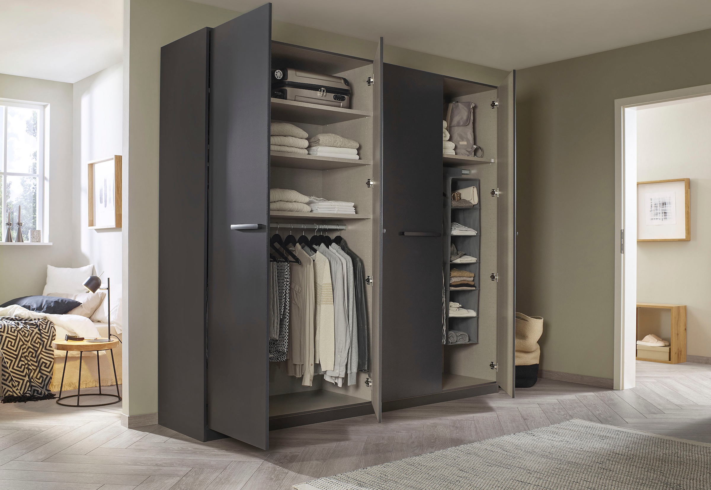rauch Drehtürenschrank »Kleiderschrank Schrank Garderobe Garderobenschrank Stauraumwunder MODI«, optional mit Spiegel MADE IN GERMANY