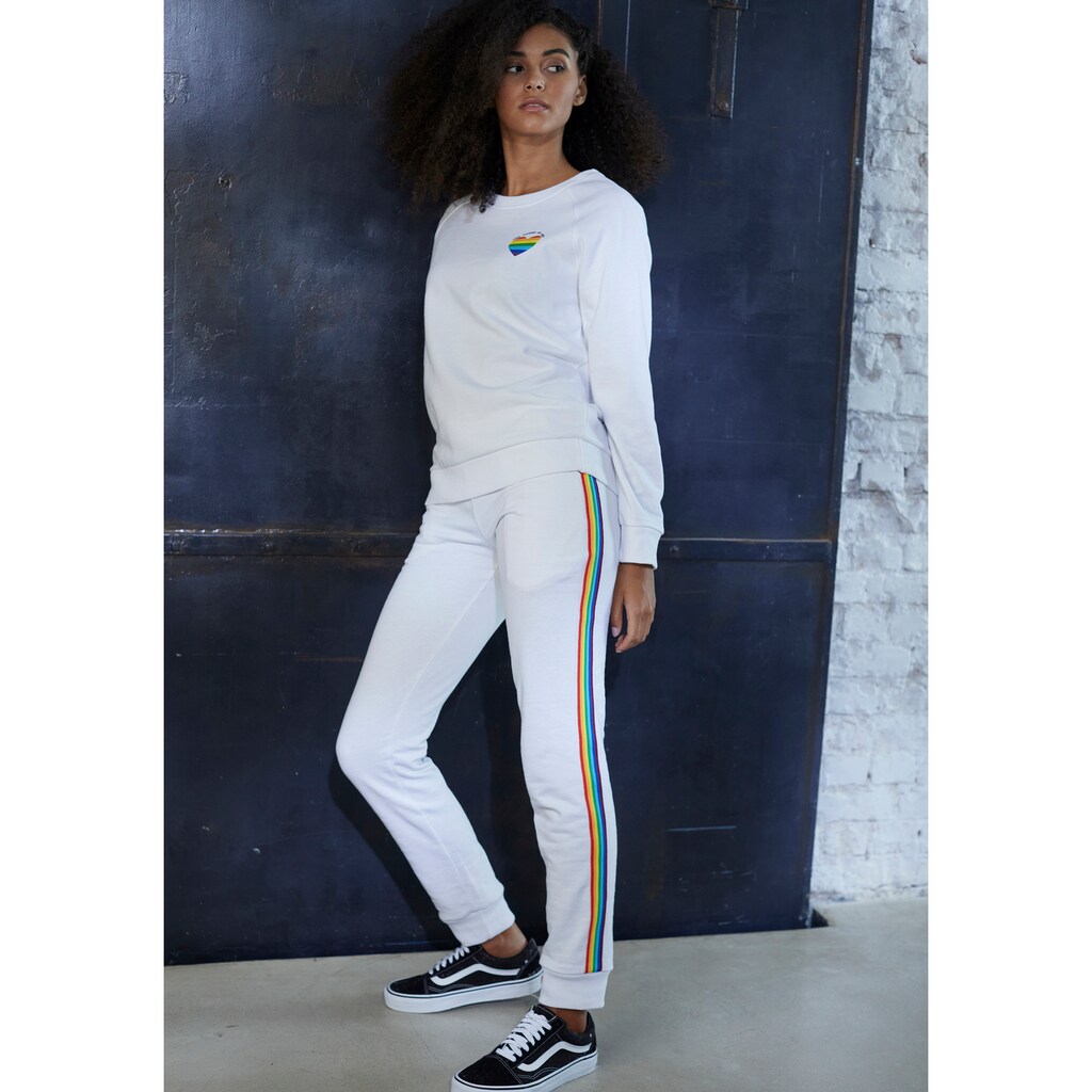 LASCANA Sweater »Pride«, mit Power of Love Patch