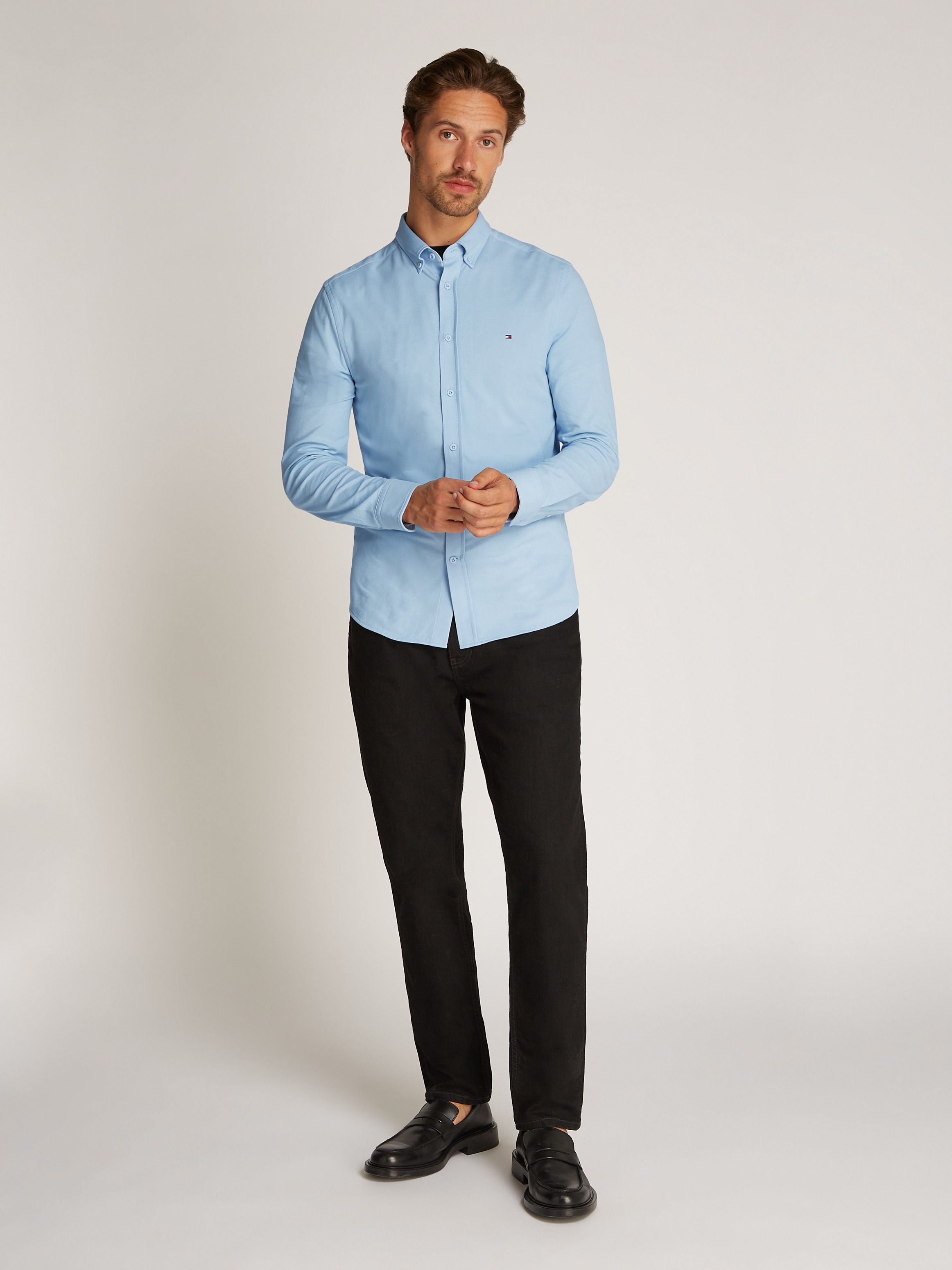 Tommy Hilfiger Businesshemd »PERFORMANCE OXF PIQUE SF SHIRT«, mit Logostickerei
