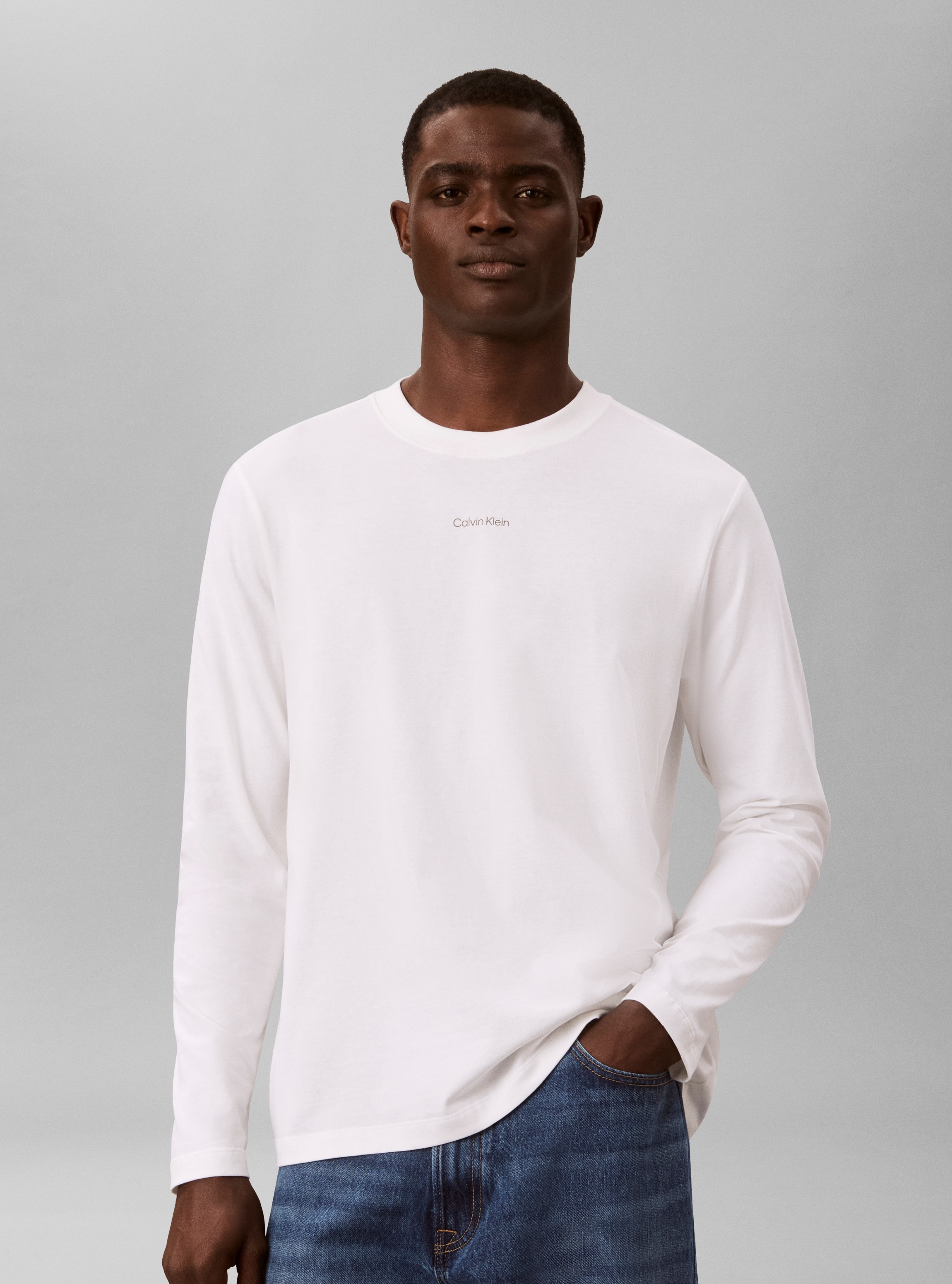 Calvin Klein Jeans Langarmshirt »EASY 20S RETRO CALVIN BACK« Regular fit mit Markenprint