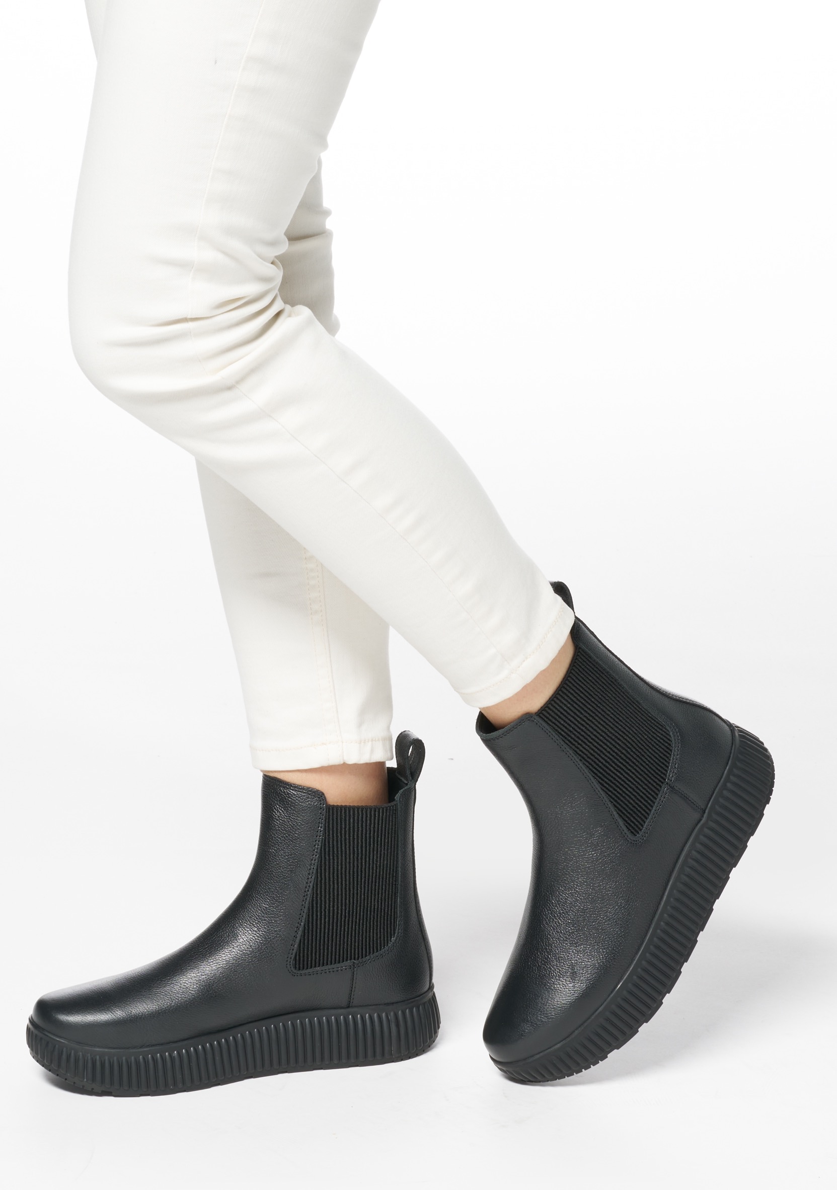 Geox Chelseaboots »D GRAISY B«, Schlupfstiefel, Freizeitschuh, Winterboots mit durchgehender Sohle