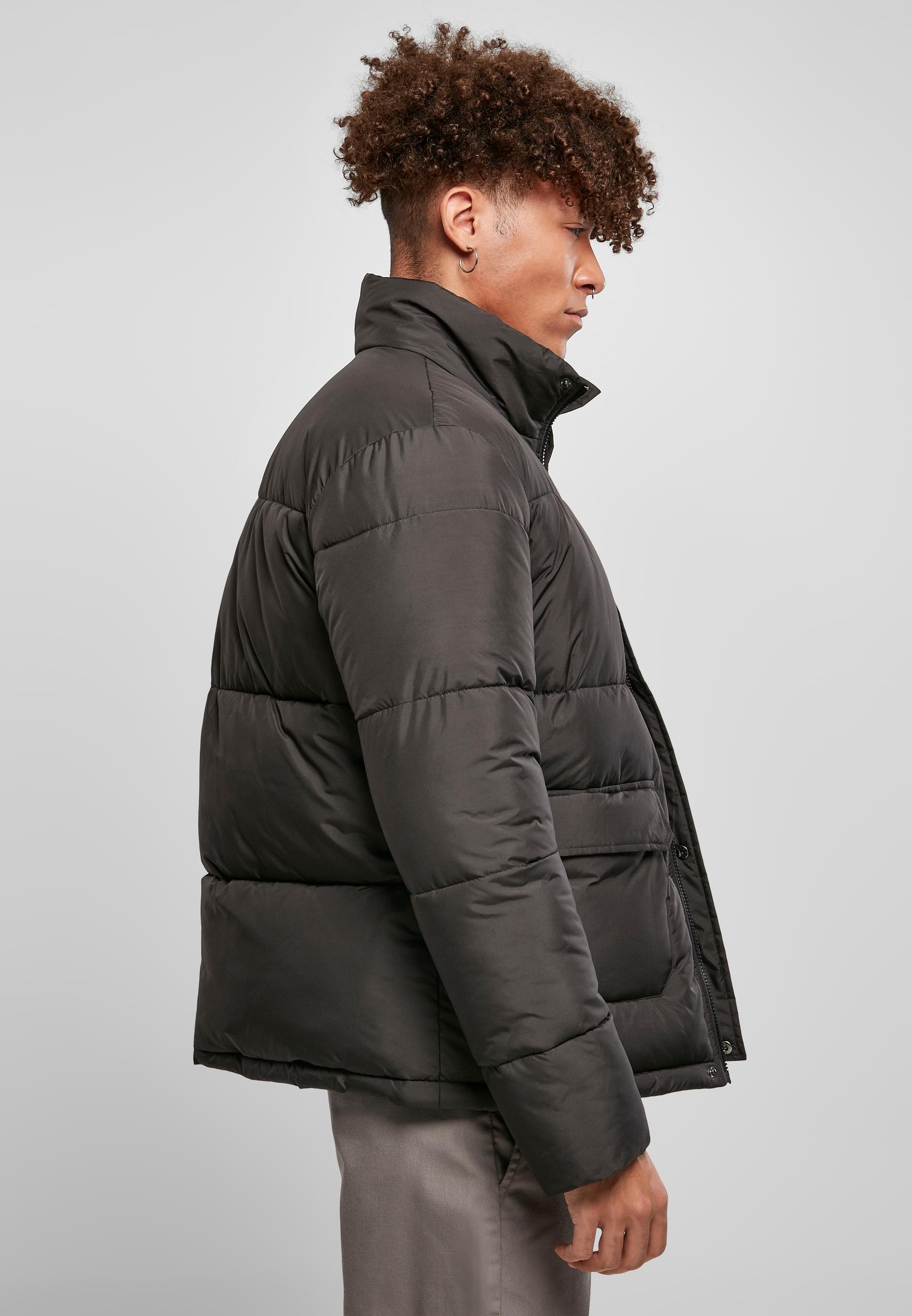 URBAN CLASSICS Winterjacke »Urban Classics Herren Short Puffer Jacket« 1 Stk. tlg. ohne Kapuze