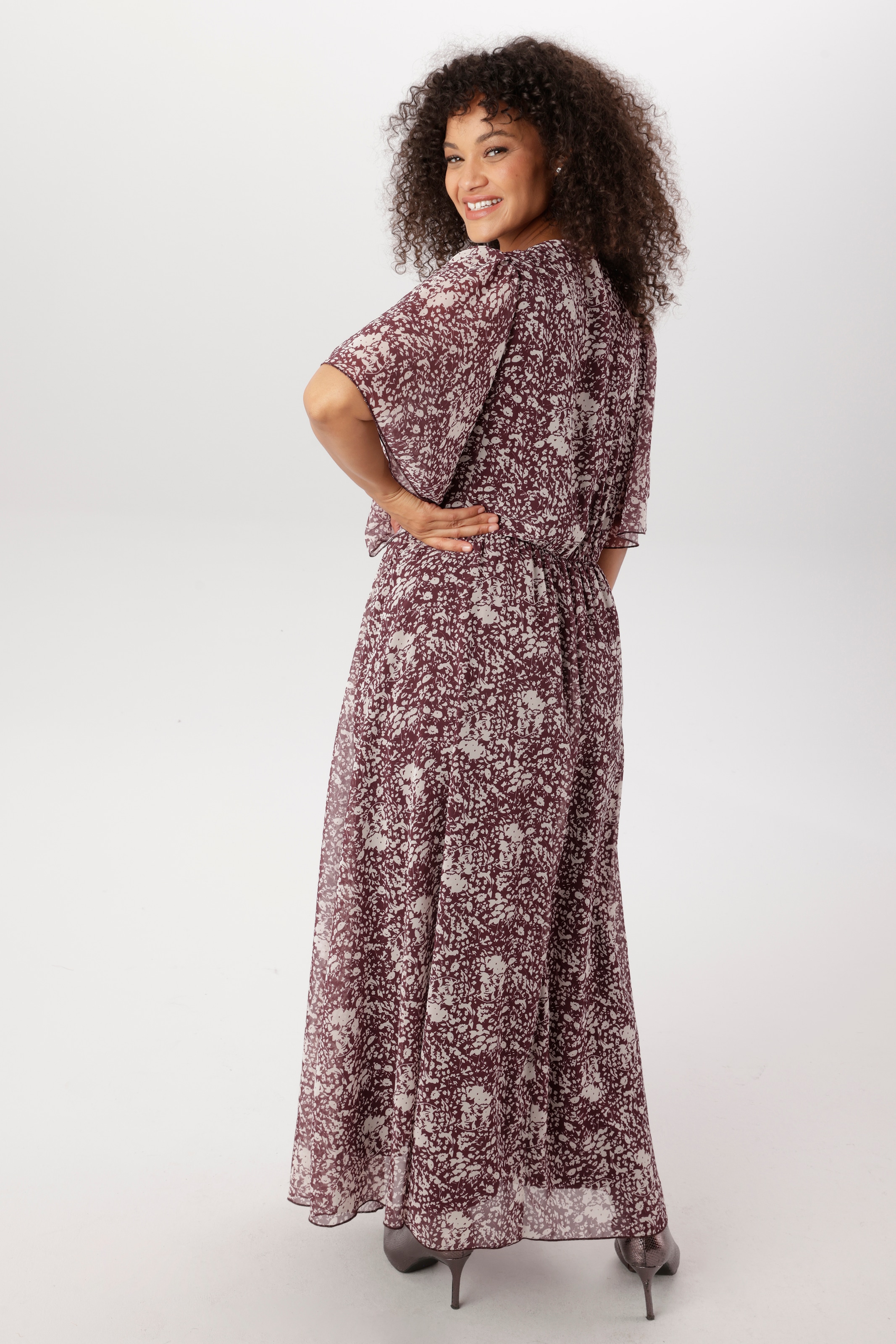 Aniston PLUS Chiffonkleid in dezentem Dessin - NEUE KOLLEKTION