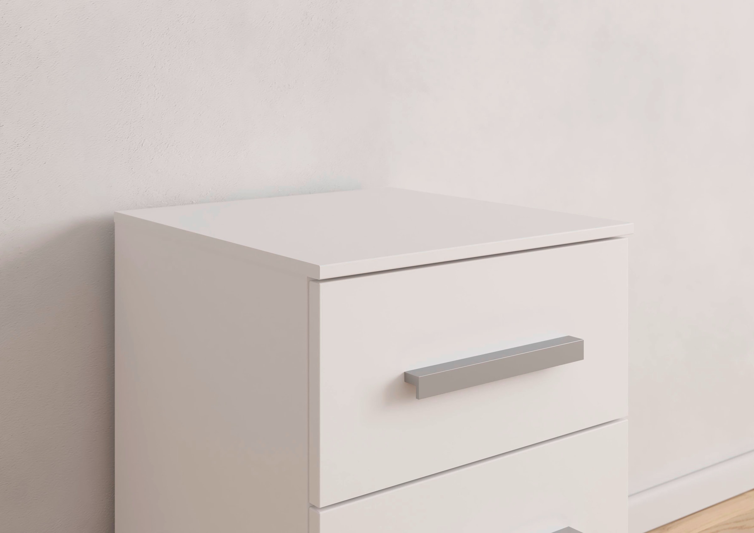 rauch Nachtkommode »Nachttisch Nachtkonsole Nachtschrank KOLUNA mit Dekorfront«, (Breite 40 cm), mit 3 geräumigen Schubladen für viel Stauraum MADE IN GERMANY
