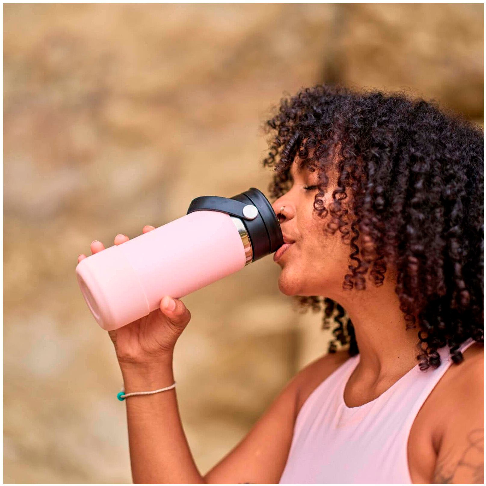 Hydro Flask Flaschenuntersetzer »Small Bottle Boot, abnehmbarer Flachenschutz, Hülle aus Silikon« passend für Wide und Standard Mouth Flaschen 12-24 oz (355-710 ml)