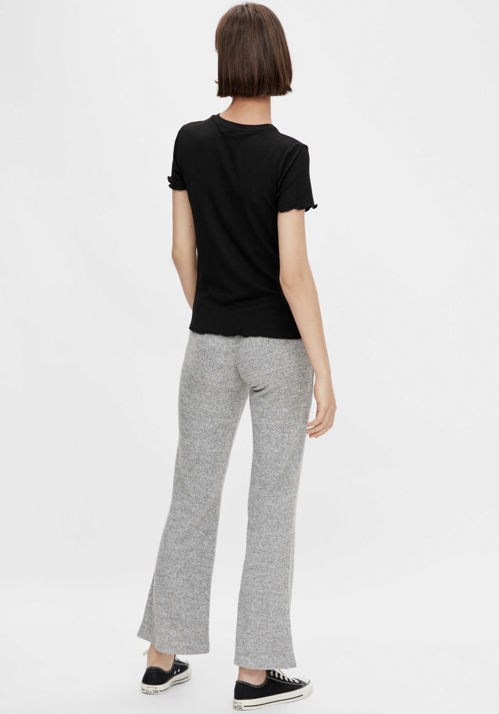 pieces Kurzarmshirt »PCNICCA SS O-NECK  TOP KAC BFD« Viskosemischung, slim fit