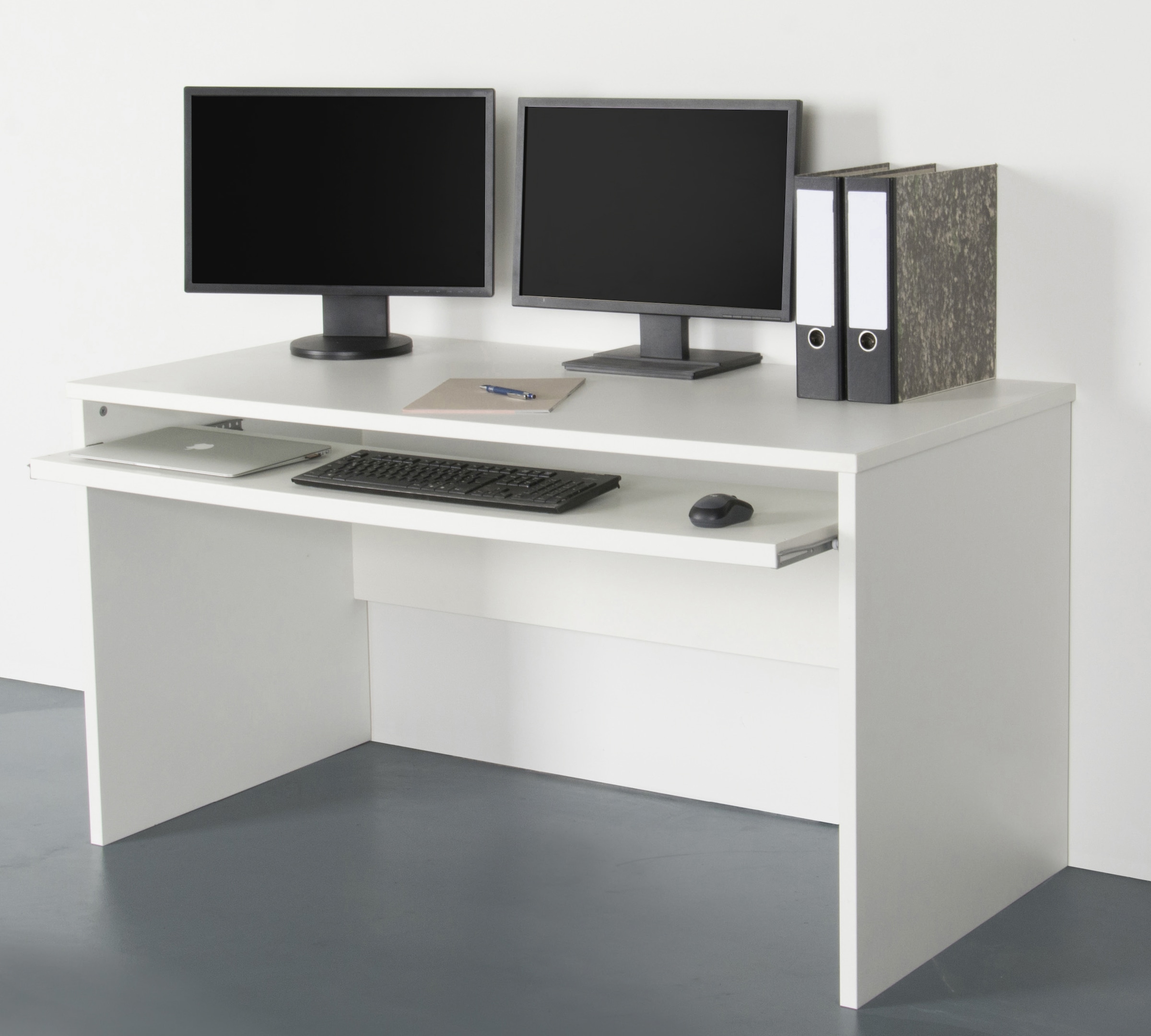 VOGL Möbelfabrik Schreibtisch »Barrie«, 2-farbiger Tablarauszug, Breite 160 cm, Made in Germany