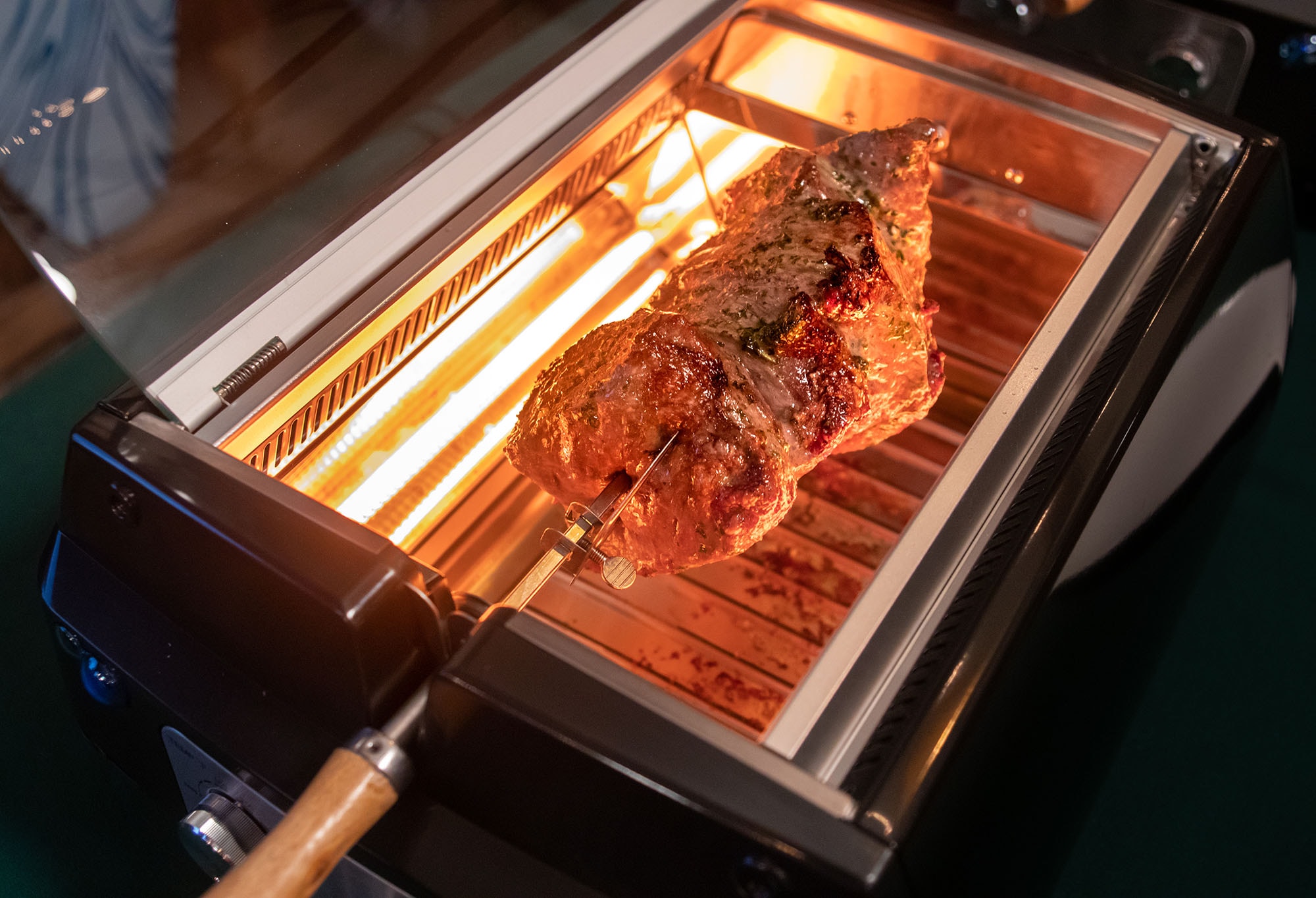 LIVINGTON Tischgrill »Rotisserie Chef«, 1780 W, 2in1 Dreh- & Plattengrill