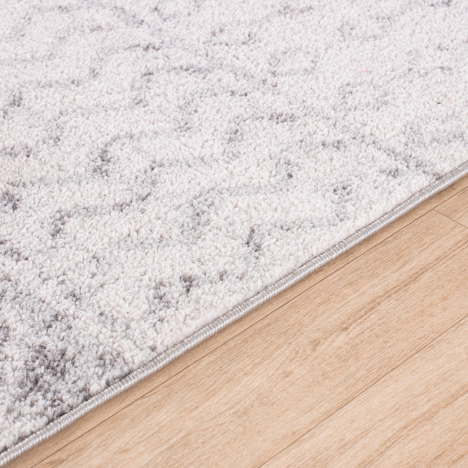 Livabliss Teppich »NICE«, rechteckig, 8 mm Höhe, Skandi Design, Boho Kurzflor Wohnzimmerteppich, Schlafzimmer, Grau