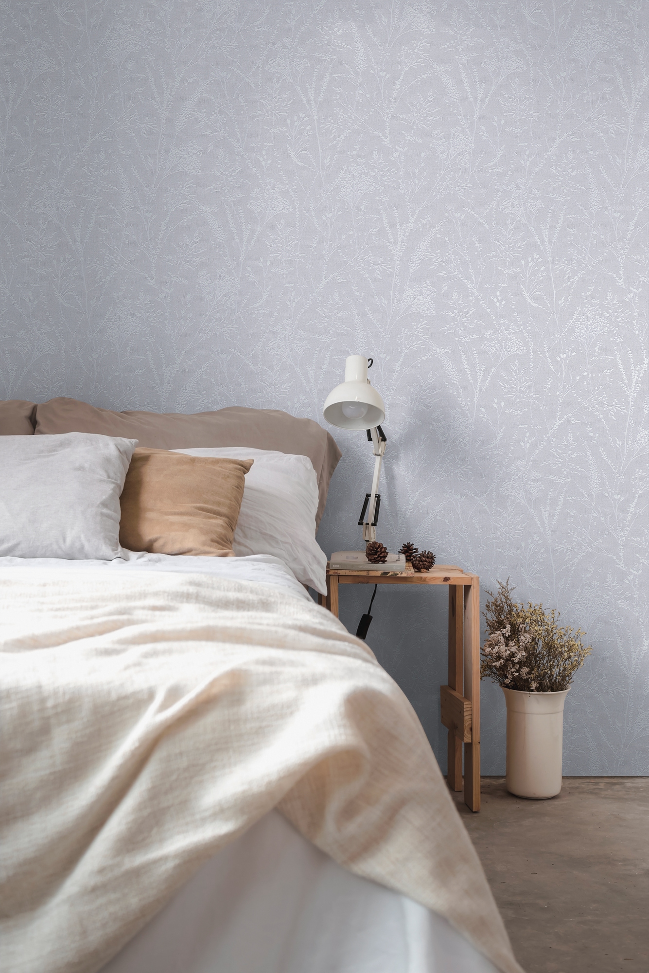 A.S. Création Vliestapete »Pure Elegance Tapete mit Ästen Mustertapete Floral Blumen«, schimmernd, Vliestapete Blumentapete für Schlafzimmer Küche Wohnzimmer Äste Design