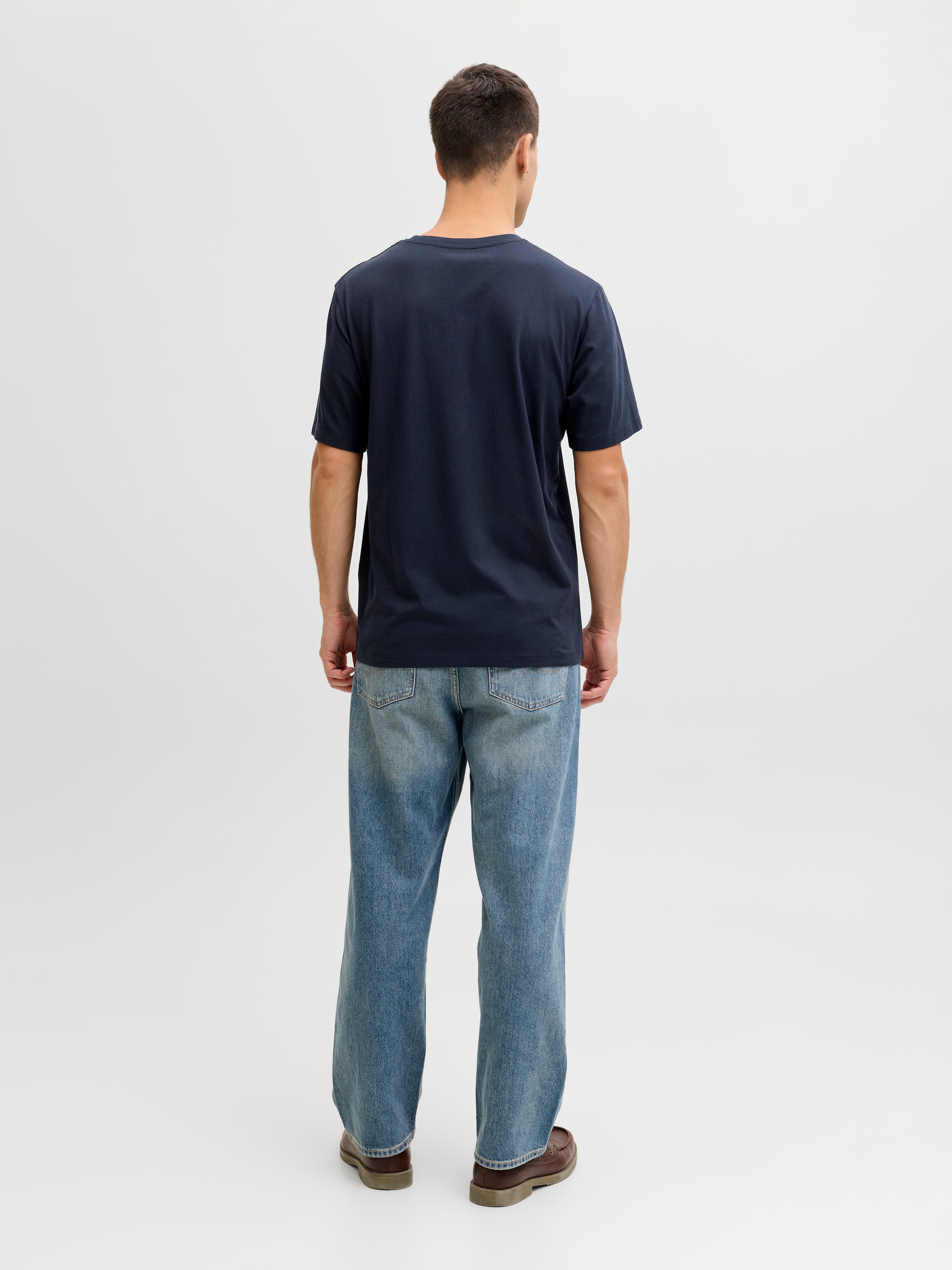 Jack & Jones Rundhalsshirt »JJELOGO TEE SS O-NECK 2 COL SS26 SN« mit Grafikprint