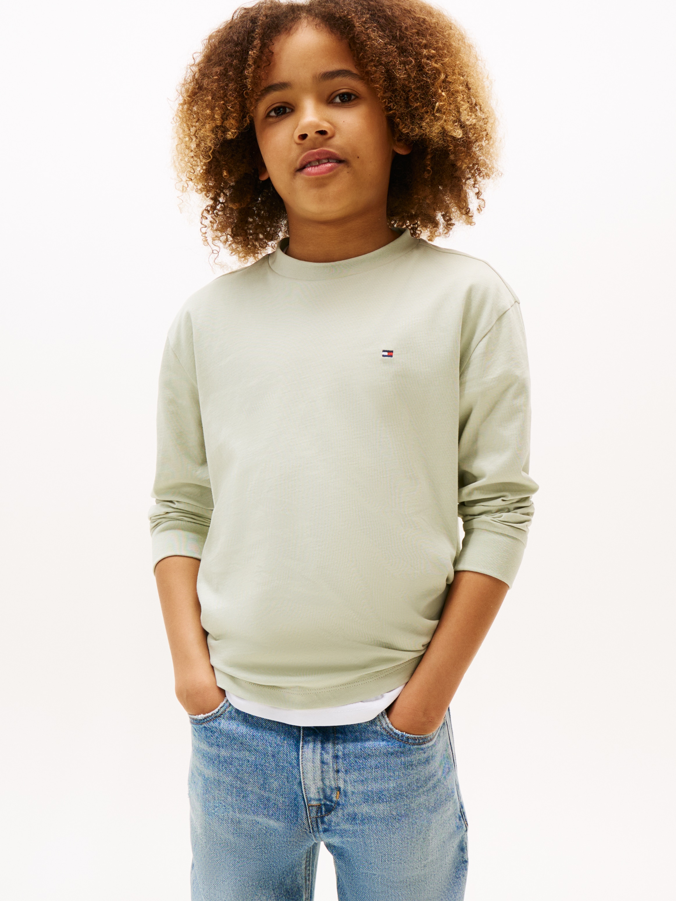 Tommy Hilfiger Langarmshirt »ESSENTIAL T-SHIRT LS« für Kinder bis 16 Jahre, Markenlogo