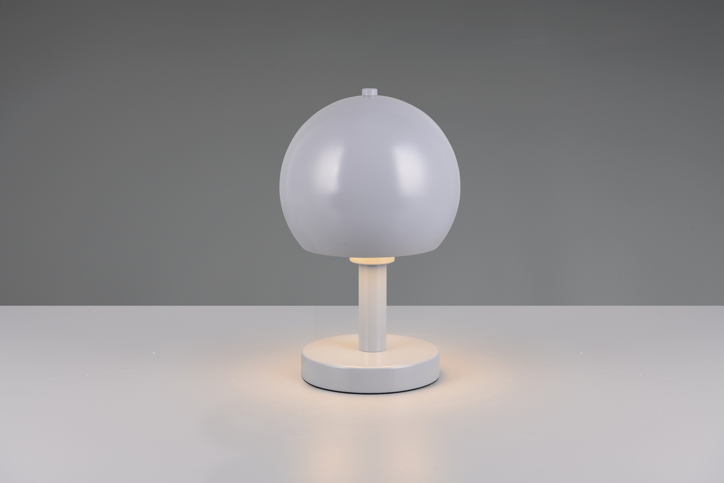 Leonique Tischlampe »Christelle, Deko Tischleuchte mit Metallschirm Ø 18cm Höhe 29cm«, 1 flammig, Leuchtmittel E27 | Leuchtmittel wechselbar, exkl 1x E27 max 10W, indirektes Licht, Lichtaustritt nur nach unten