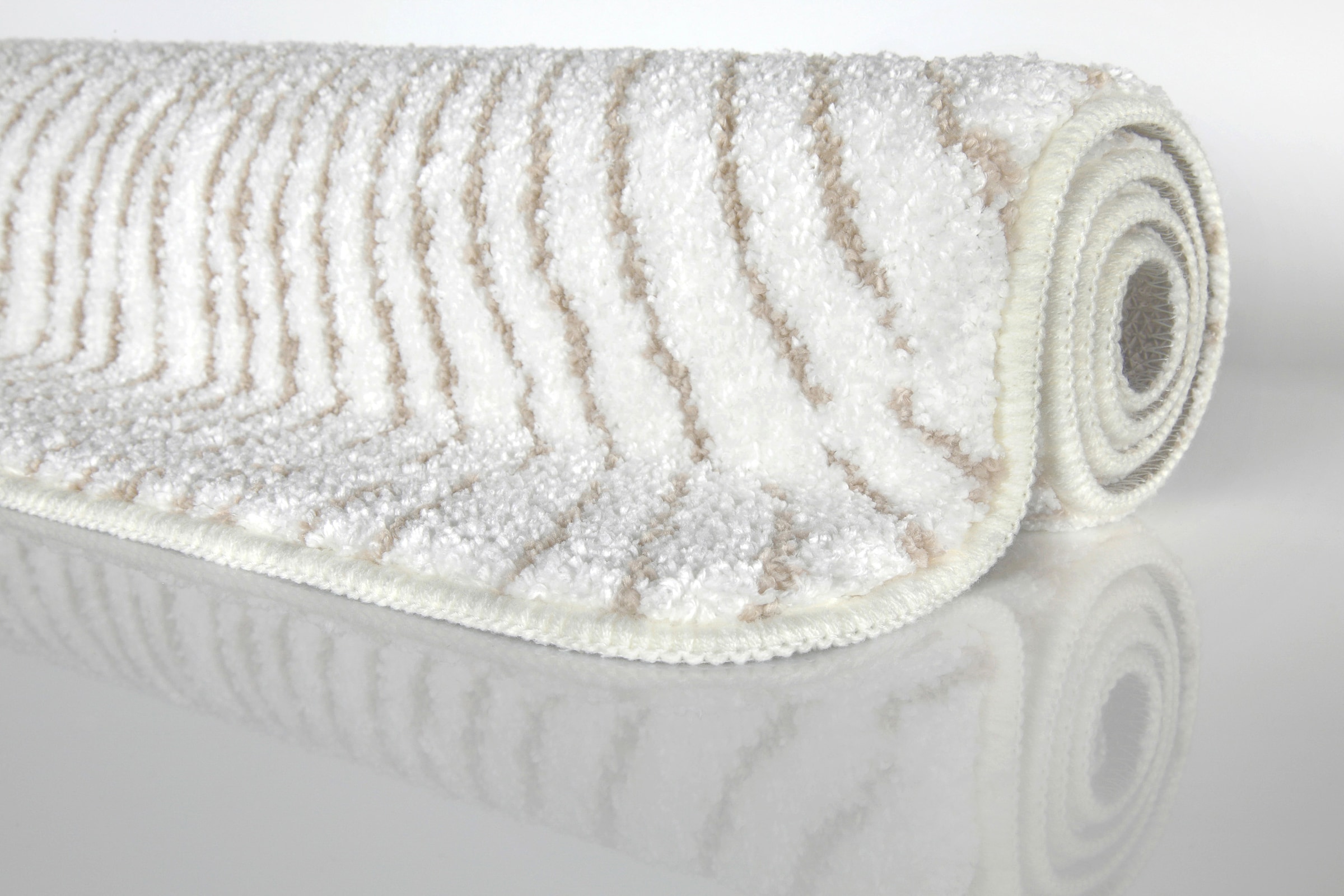Wecon home Basics Badematte »Jasbeer«, waschbar, rutschfest, strapazierfähig, pflegeleicht mit Linien Design