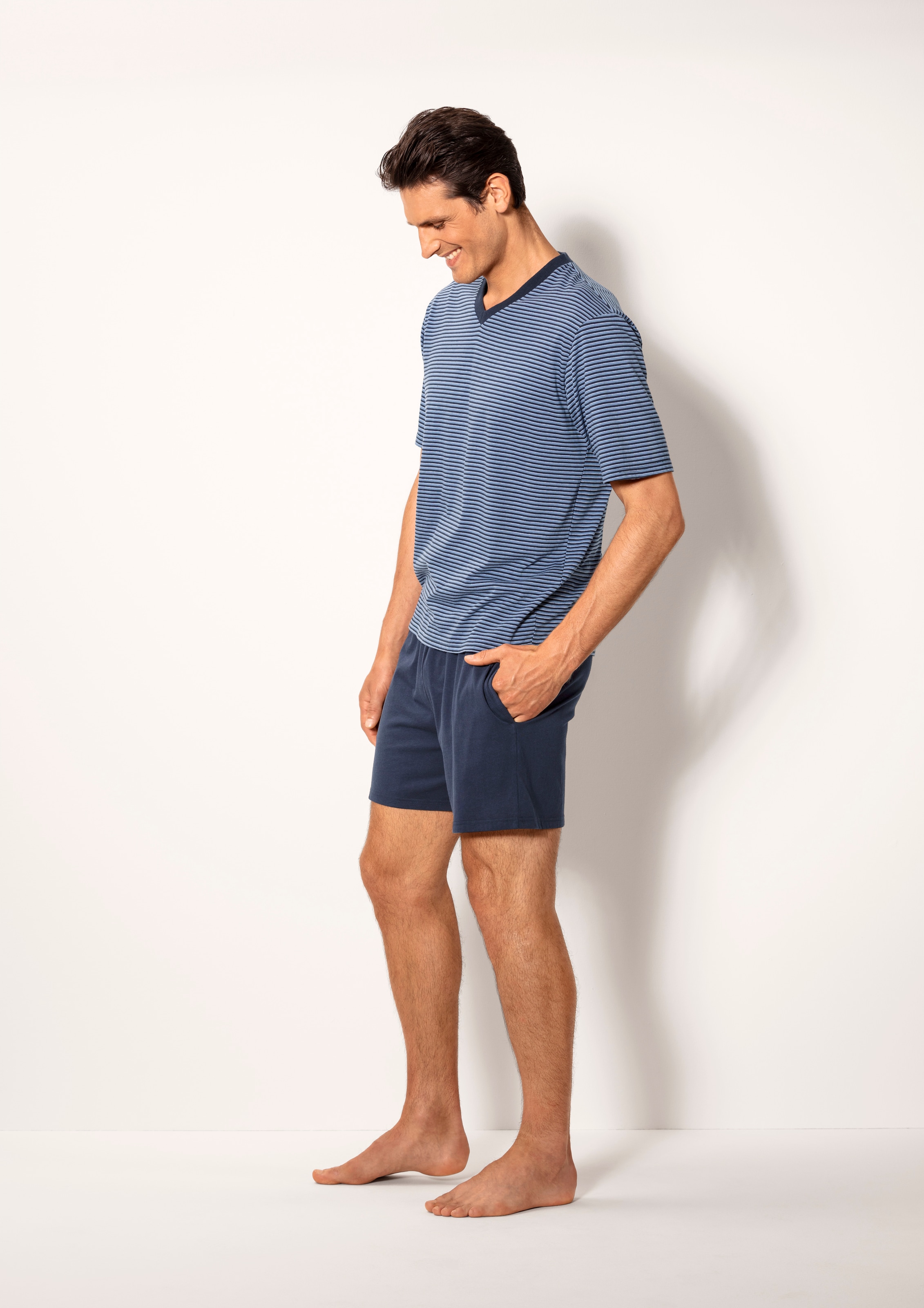 le jogger® Pyjama, (Packung, 4 tlg., 2 Stück), Schlafanzug mit garngefärbtem Streifen