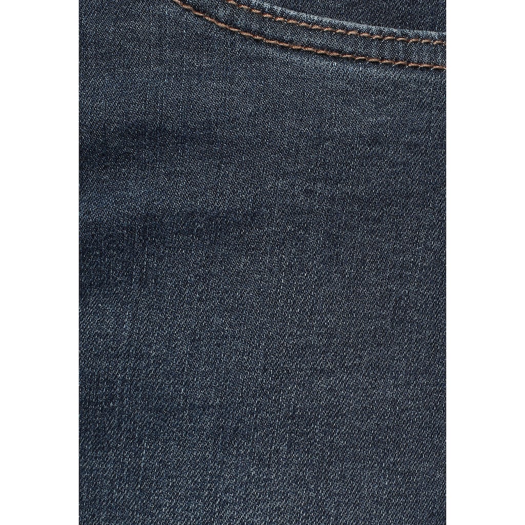 Arizona Straight-Jeans, mit recyceltem Polyester-Anteil