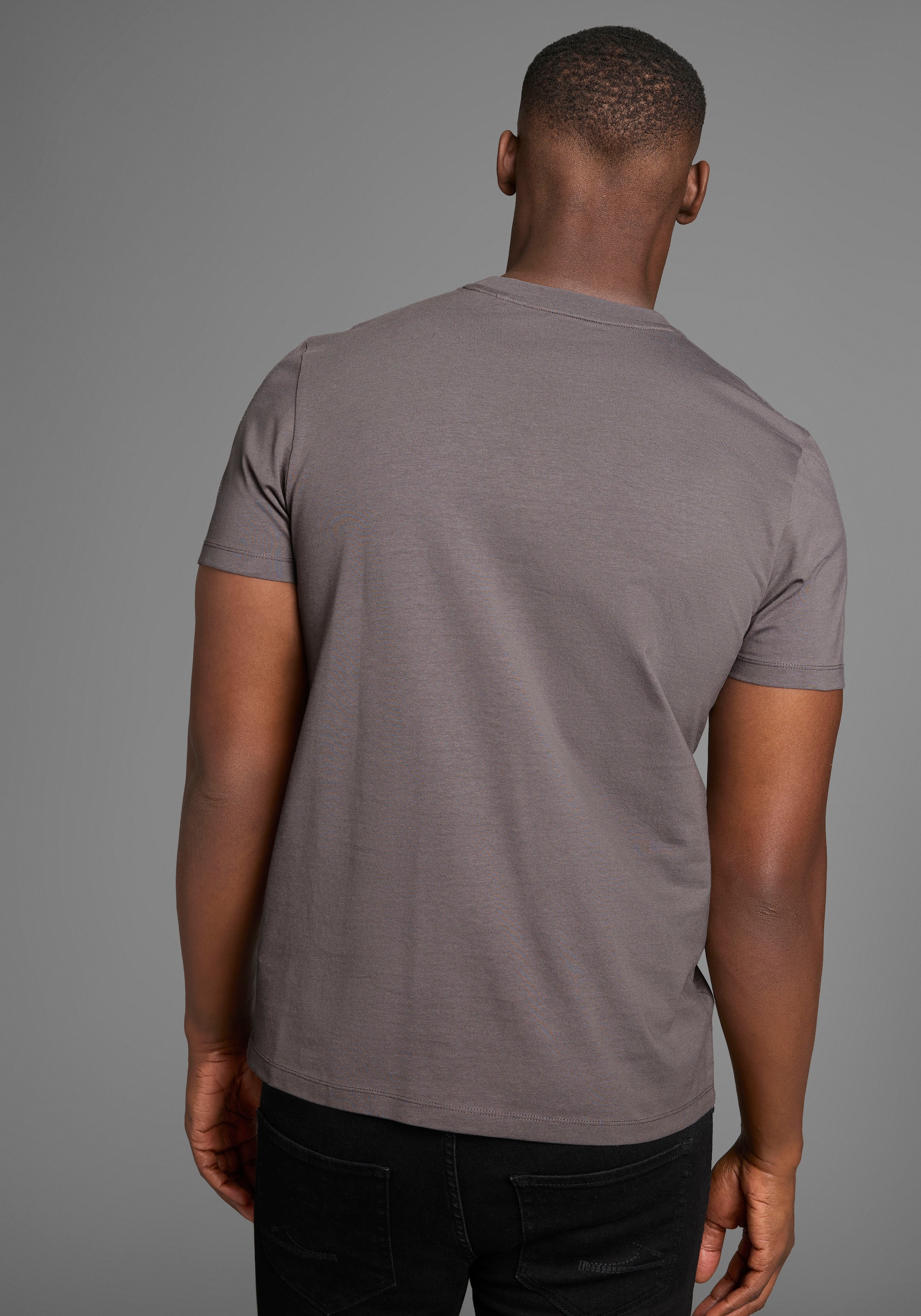 DELMAO T-Shirt, mit sportlich-maritimen Marken-Schriftzug
