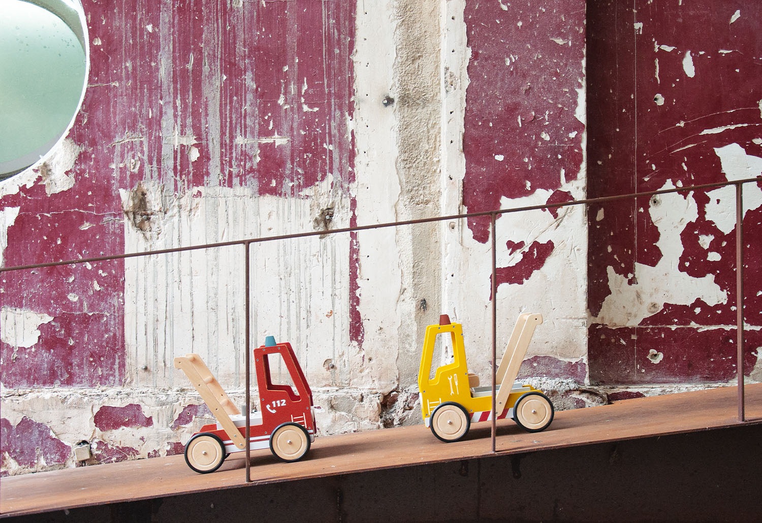 Pinolino® Lauflernwagen »Holzspielzeug, Pannendienst Fred«, aus Holz im  Online-Shop bestellen | Lauflernwagen