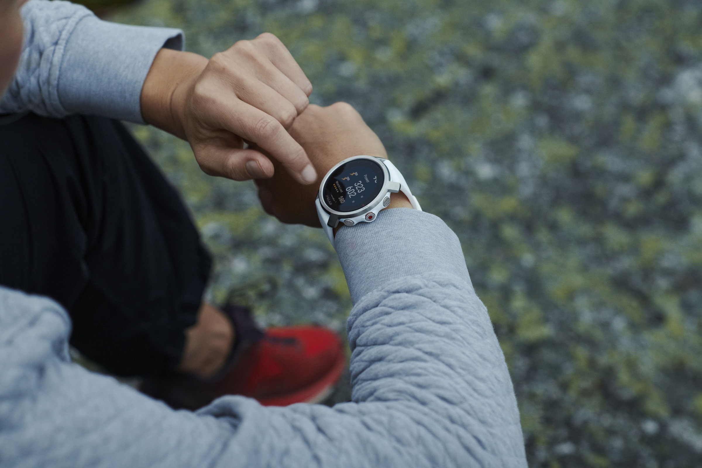 2. Bild von Polar Smartwatch »Grit X Outdoor-Multisportuhr, Gr. M/L«, (3,05 cm / 1,2 Zoll),)