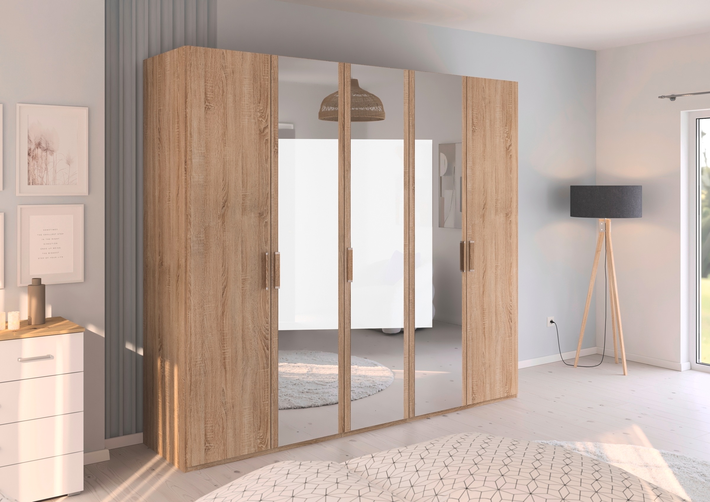 rauch Drehtürenschrank »Kleiderschrank Schrank Garderobe Schlafzimmerschrank EVELYN«, (in 2 Höhen 197 oder 210 cm erhältlich), in elegantem Stil, viel Stauraum 3 Breiten und 2 Höhen MADE IN GERMANY