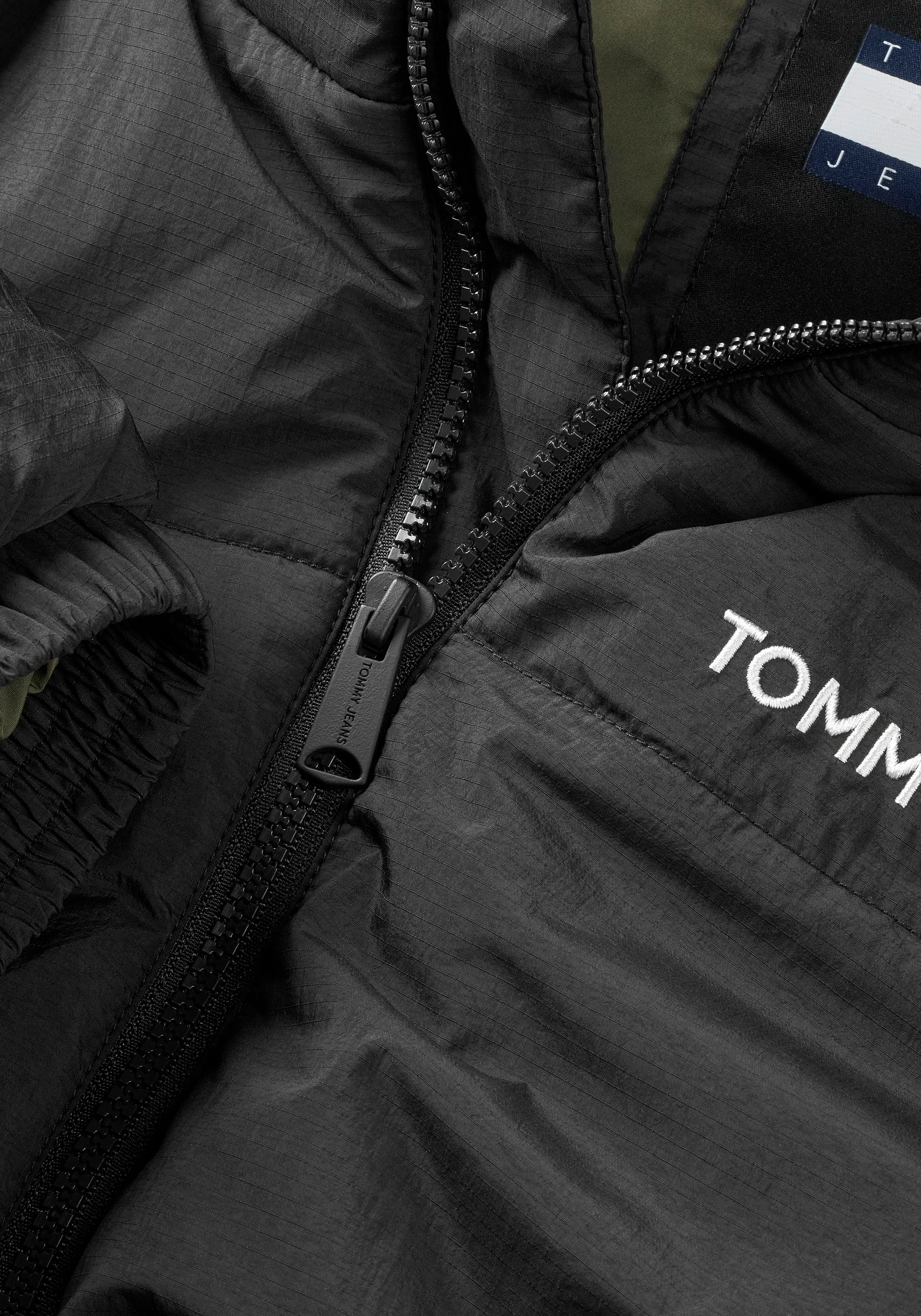 Tommy Jeans Outdoorjacke »TJM ESSENTIAL QUILTED JACKET EXT« mit Logoschriftzug