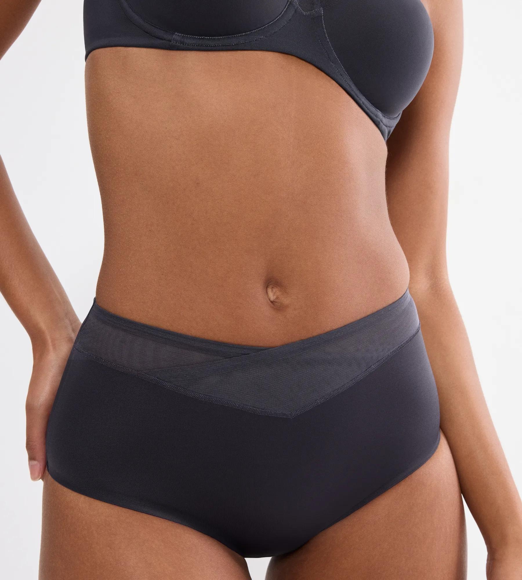 Triumph Shapingslip »True Shape Sensation T« Mesh-Einsätze, flache Kanten