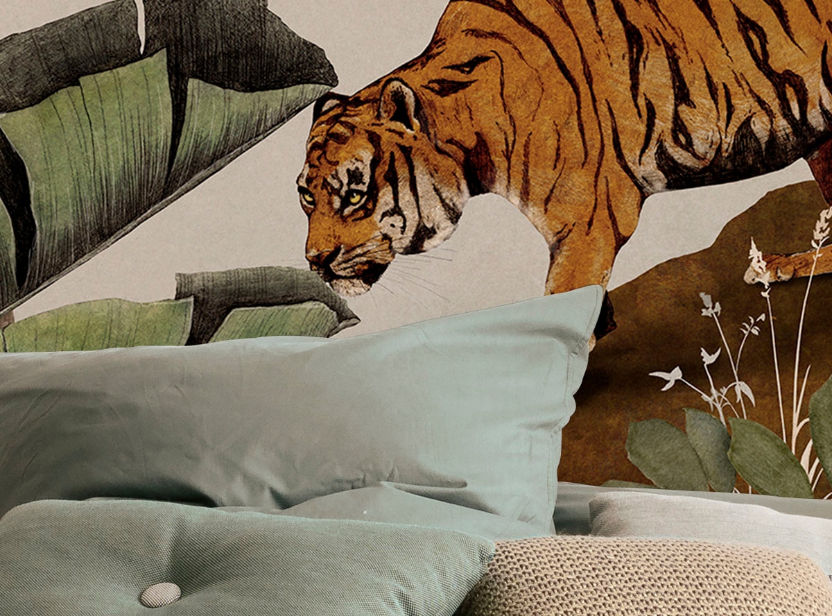 Komar Fototapete »Digitaldruck Vlies - Tiger Jungle - Größe 400 x 250 cm«, bedruckt, Wohnzimmer, Schlafzimmer