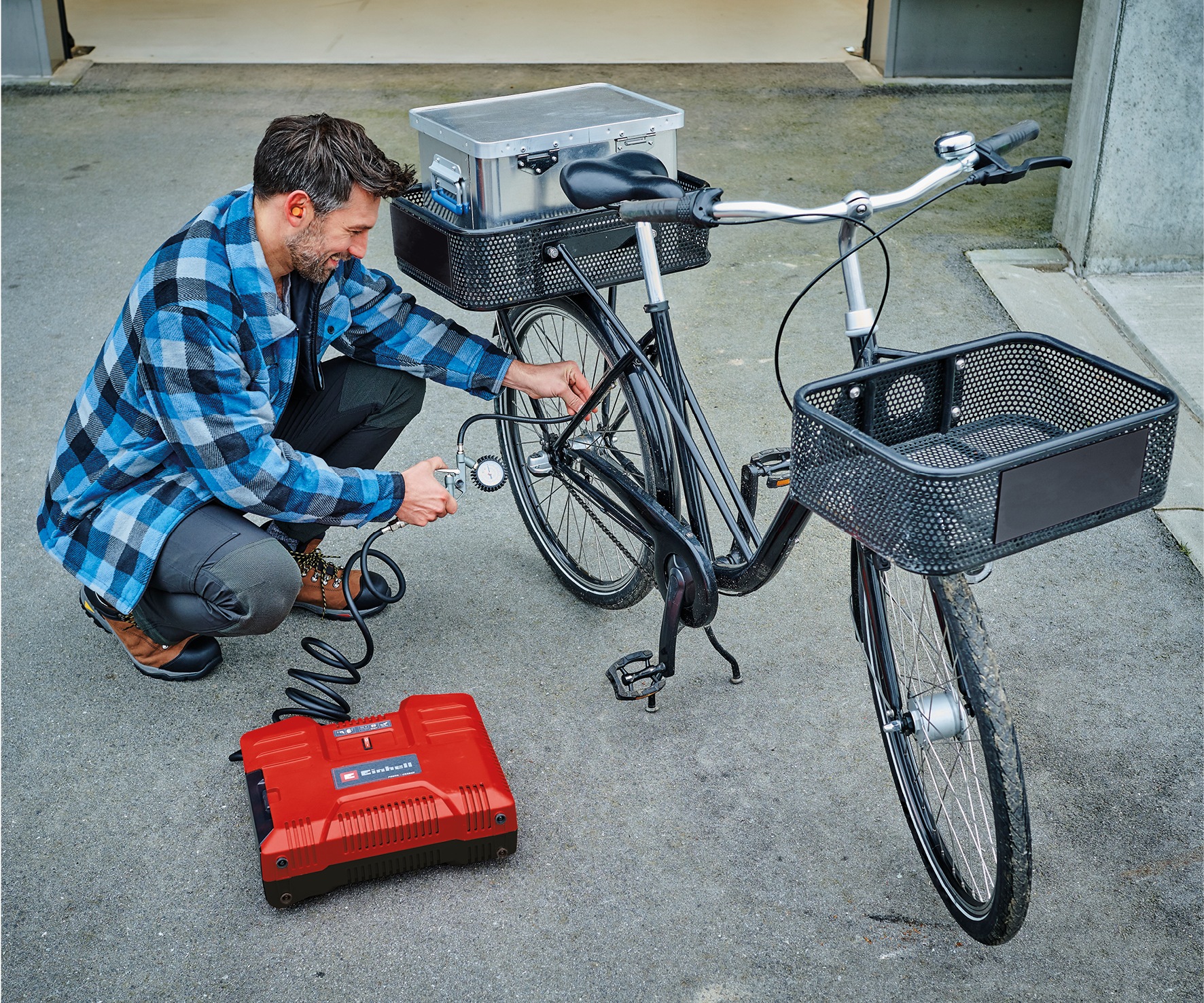 Einhell Koffer-Kompressor »TE-AC 36/8 Li OF Set-Solo« ohne Akku und Ladegerät, inkl. Aufbewahrungskoffer