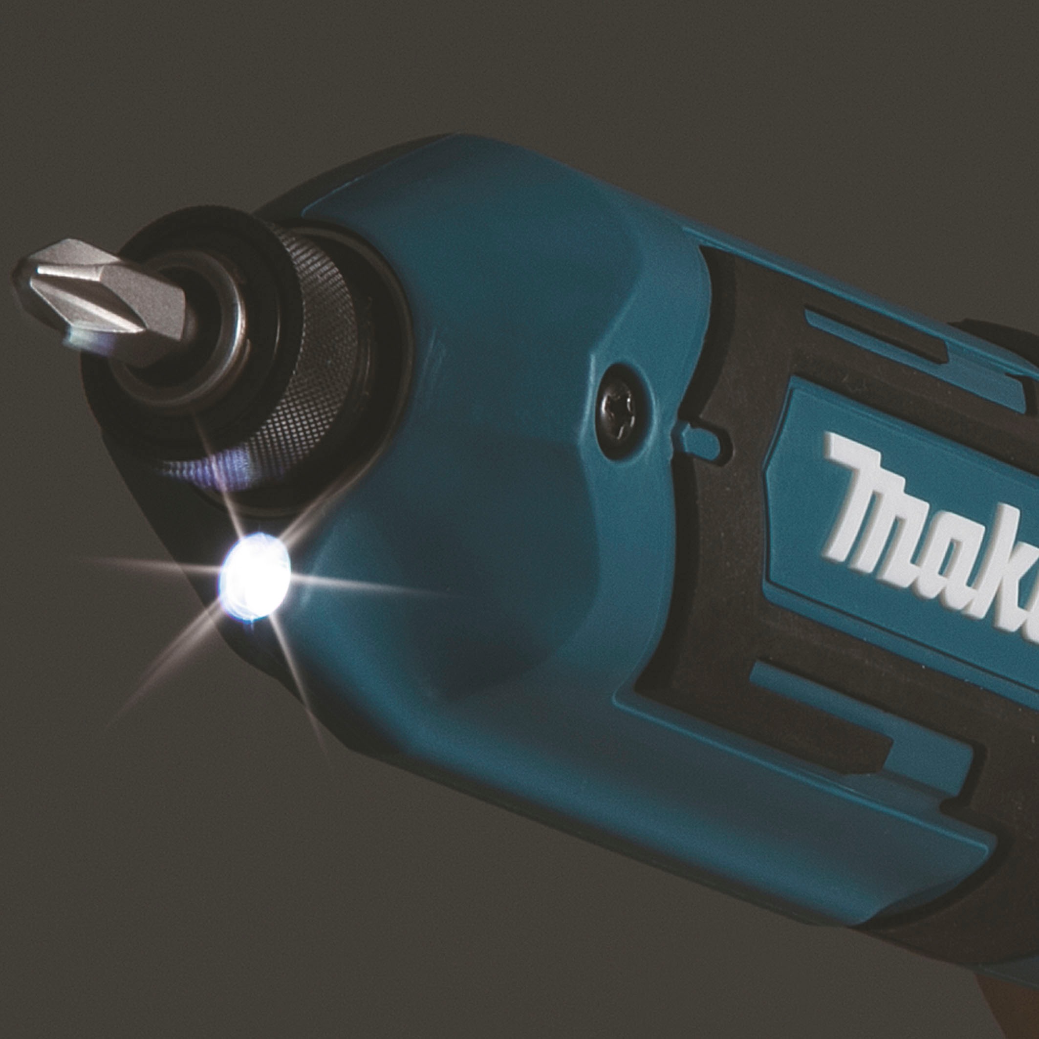 Makita Akku-Schraubendreher »TD022D«, mit 2x Akku 7,2V/1,5 Ah, Ladegerät und Transporttasche