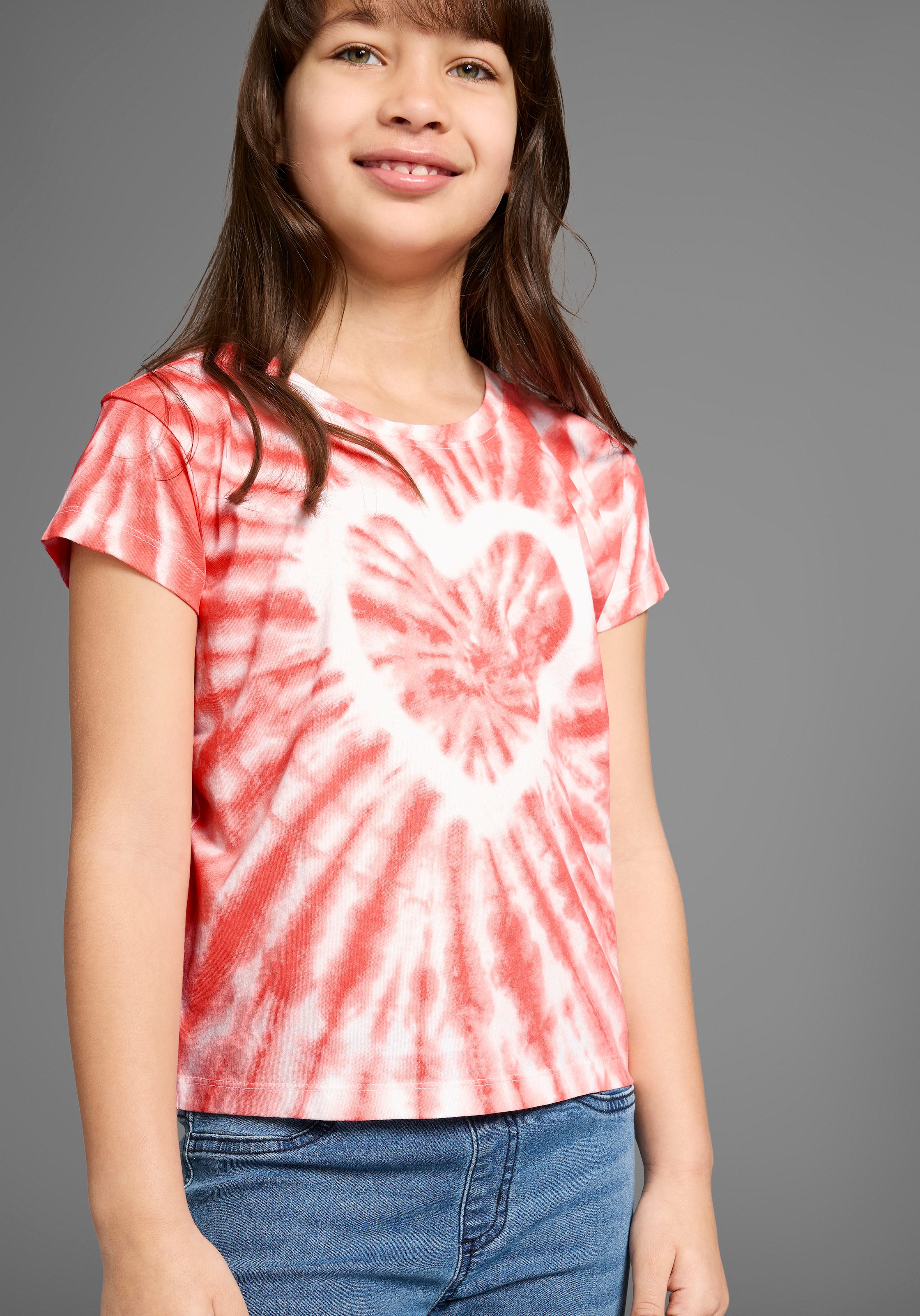 KIDSWORLD T-Shirt »Herz Batik«, Kurzarm, gerade Passform, vielseitig gemustert