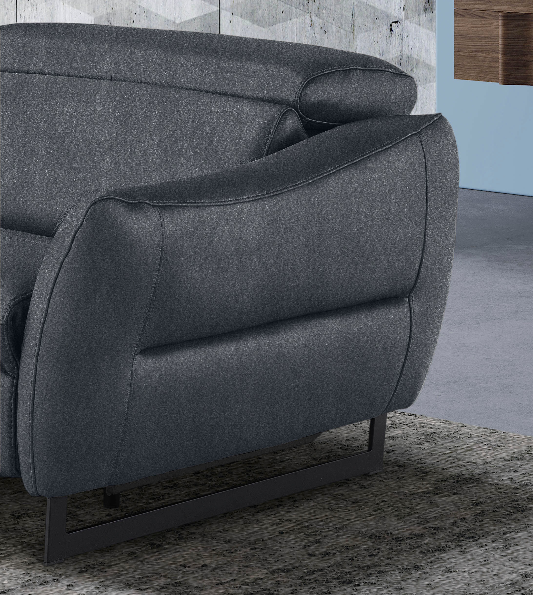 Egoitaliano 2,5-Sitzer »Dafne, elegantes Designsofa mit hohem Sitzkomfort«, wahlw. mit elektrischer Relaxfunktion, Kopfteile manuell verstellbar