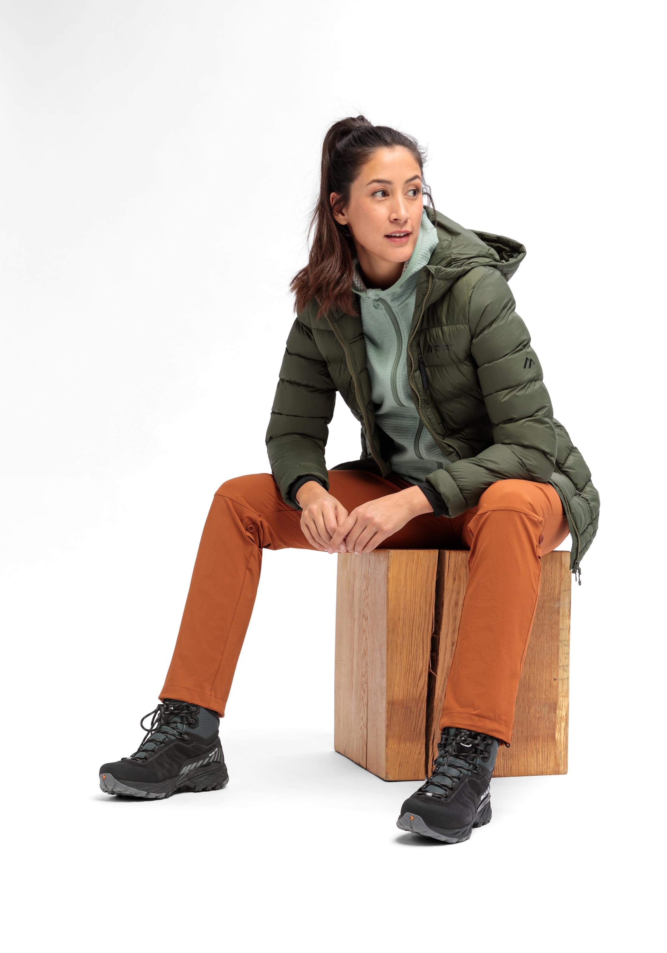 Maier Sports Funktionsmantel »Lomnica Coat W«, Damen Mantel, leichtes Primaloft Material, 3 RV-Taschen und Kapuze