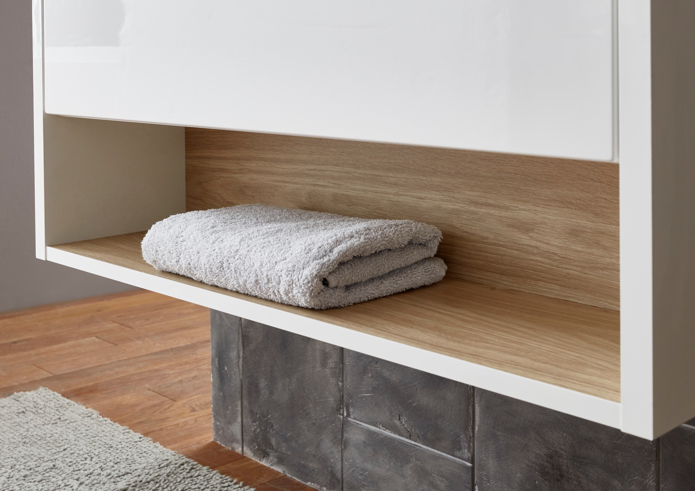 Places of Style Badmöbel-Set »Studio Line, Bad im modernen Design, 3-teiliges Badezimmer«, (3 St.), Schrank, Unterschrank und Spiegel, in zwei Farben verfügbar, Stauraum