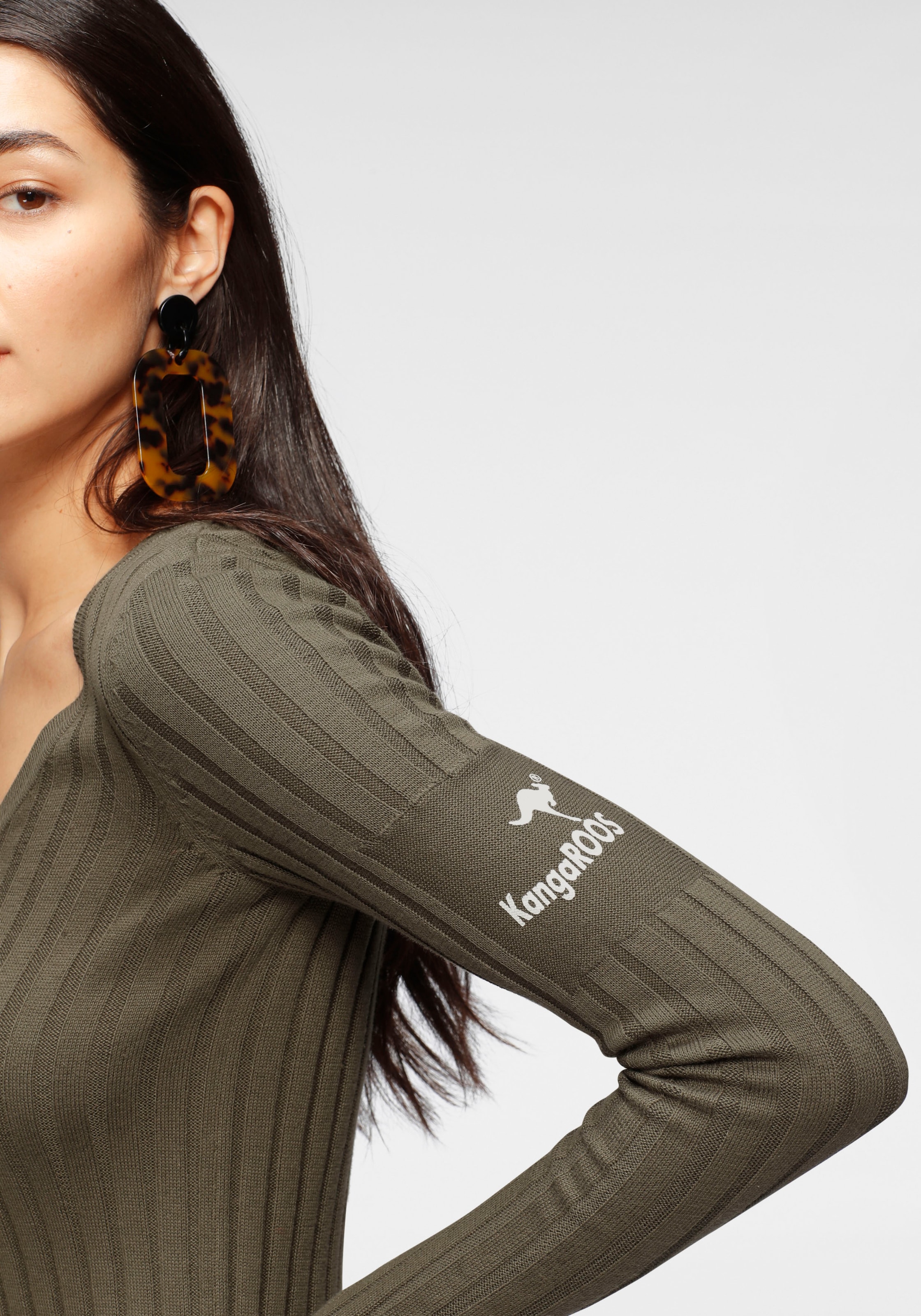 Feinstrick geripptem online KangaROOS breit in V-Ausschnitt-Pullover, bestellen