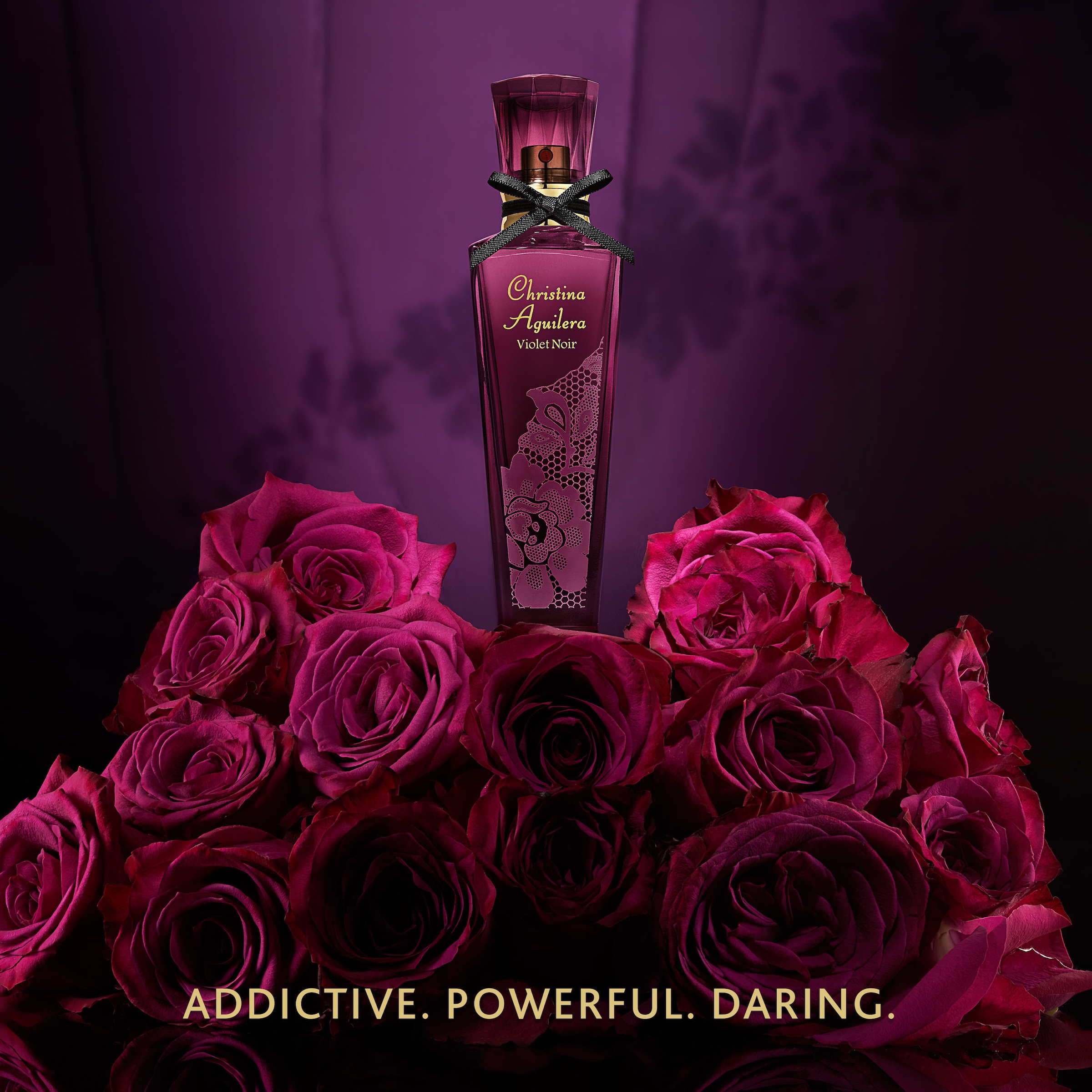 Christina Aguilera Eau de Parfum »VIOLET NOIR EDP« mit prickelnden Früchten