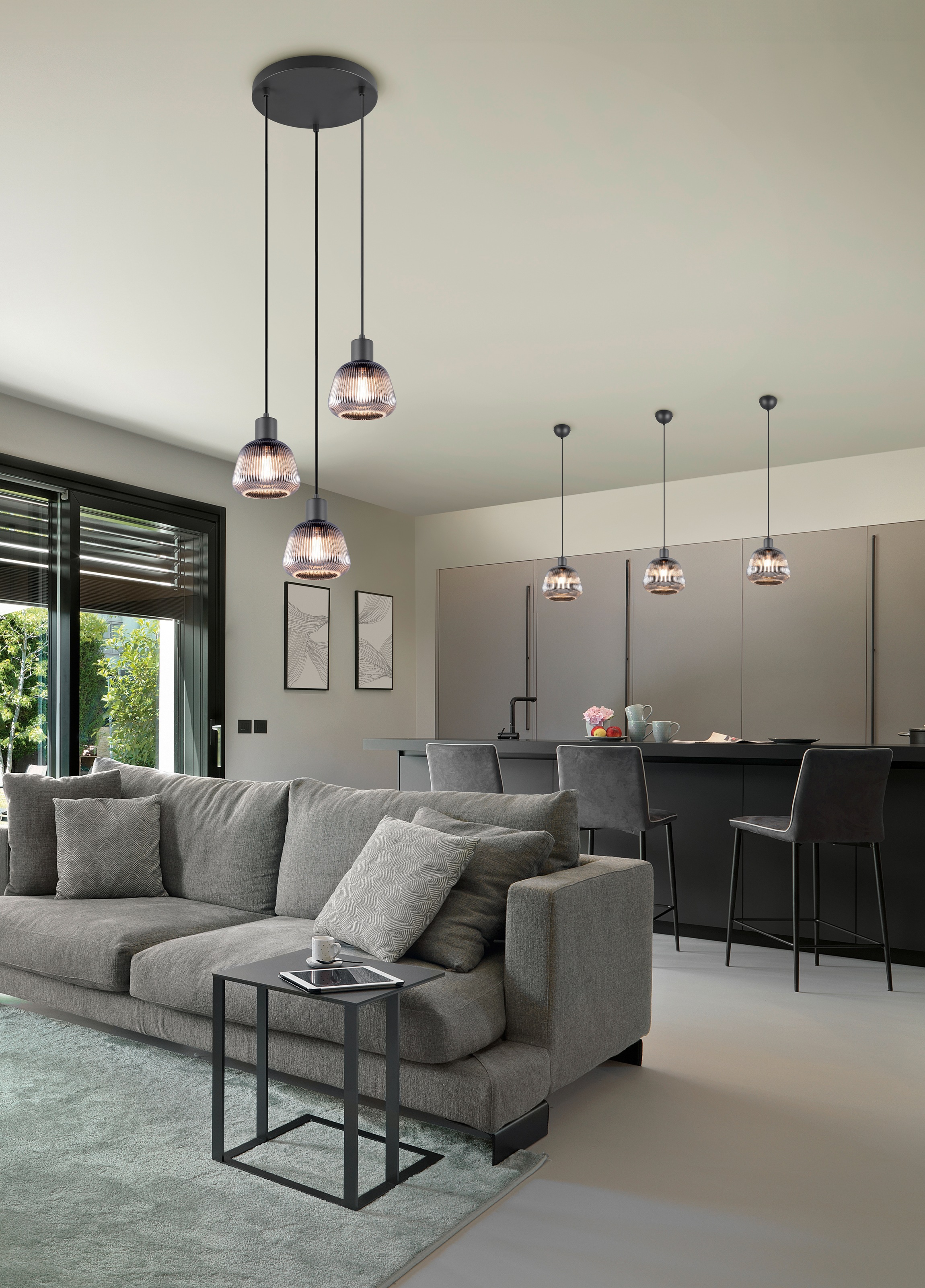 TRIO Leuchten Pendelleuchte »TARIFA, 3-flammige Hängeleuchte exkl 3xE27 max 25W, Glas Hängelampe«, 3 flammig, Leuchtmittel E27 | Leuchtmittel wechselbar, höhenverstellbar max 150cm Glas in Riffeloptik und leicht verspiegelt