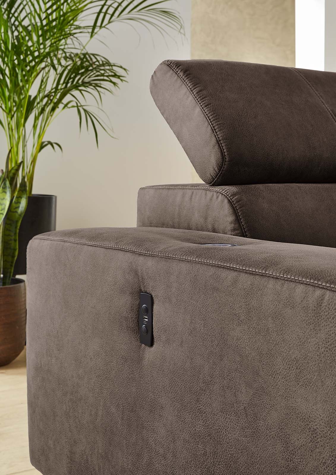 Jockenhöfer Gruppe Ecksofa »Le Mans L-Form mit elektromotorischer Sitztiefenverstellung (30 cm)«, und induktiver Lademöglichkeit + USB A und C, verstellbare Kopfstützen