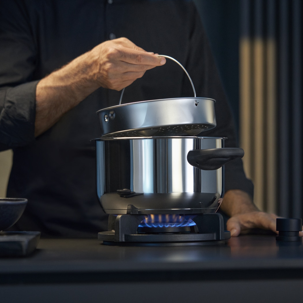 WMF Schnellkochtopf »Perfect One Pot, Dampfkochtopf 6,5l + 3l, großes Kochsignal, Induktion« 1 Druckkochtopf (V 6,5l, Ø 22cm), 1 Bratpfanne (V 3,0l, Ø 22cm),  Cromargan® Edelstahl Rostfrei 18/10